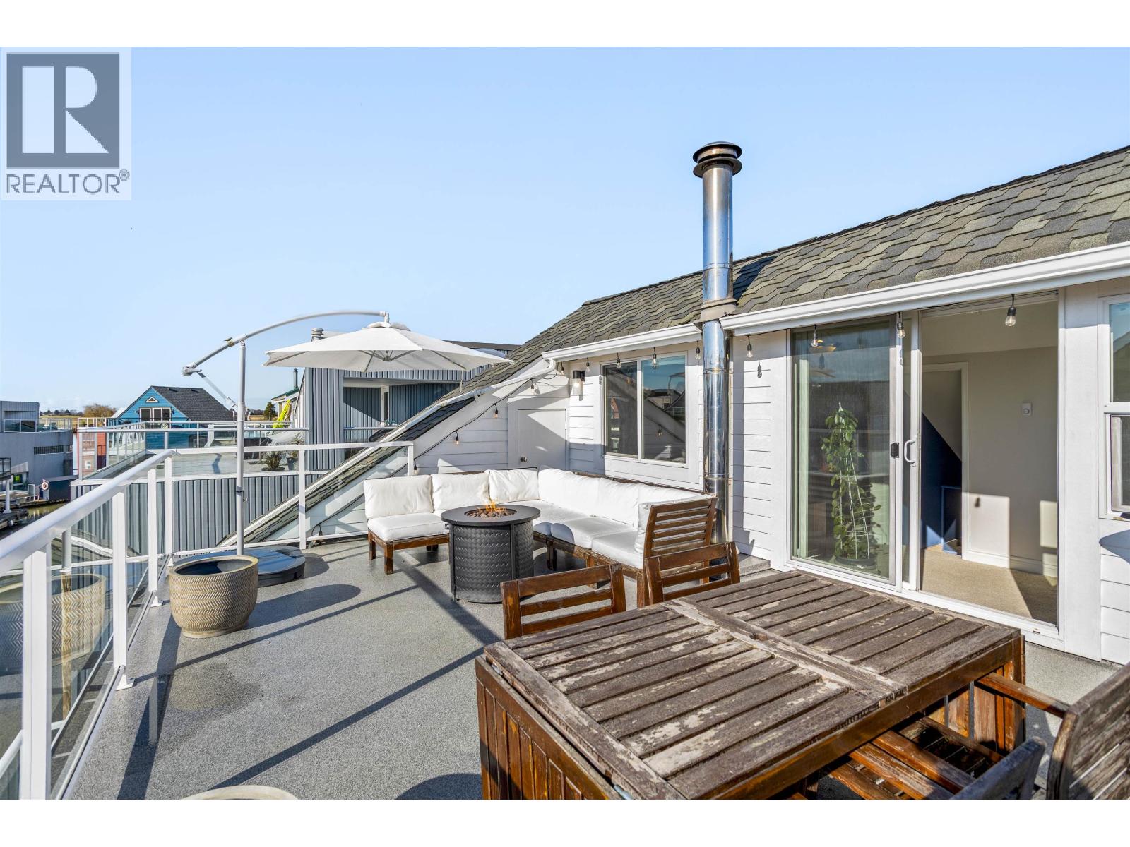 #10-3459 RIVER Road West, Ladner