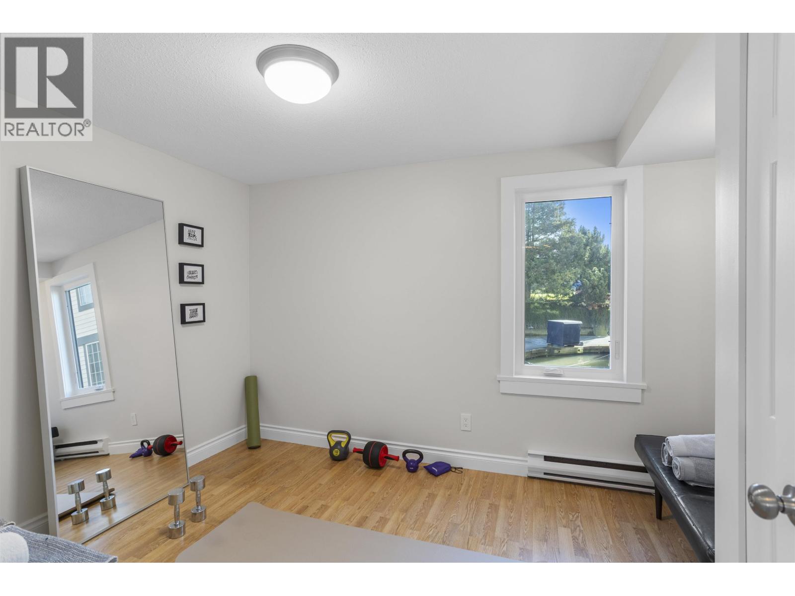 #10-3459 RIVER Road West, Ladner