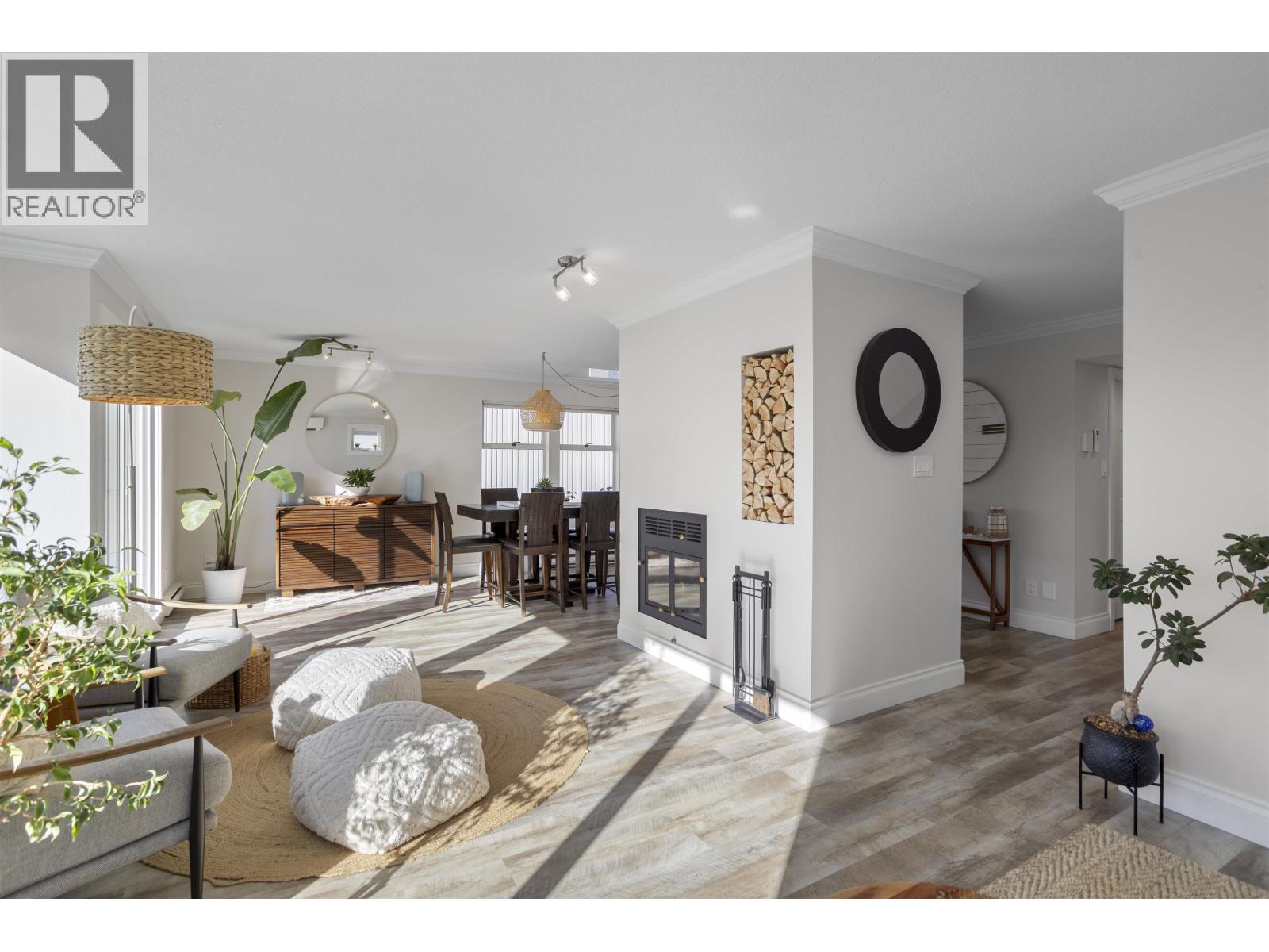 #10-3459 RIVER Road West, Ladner