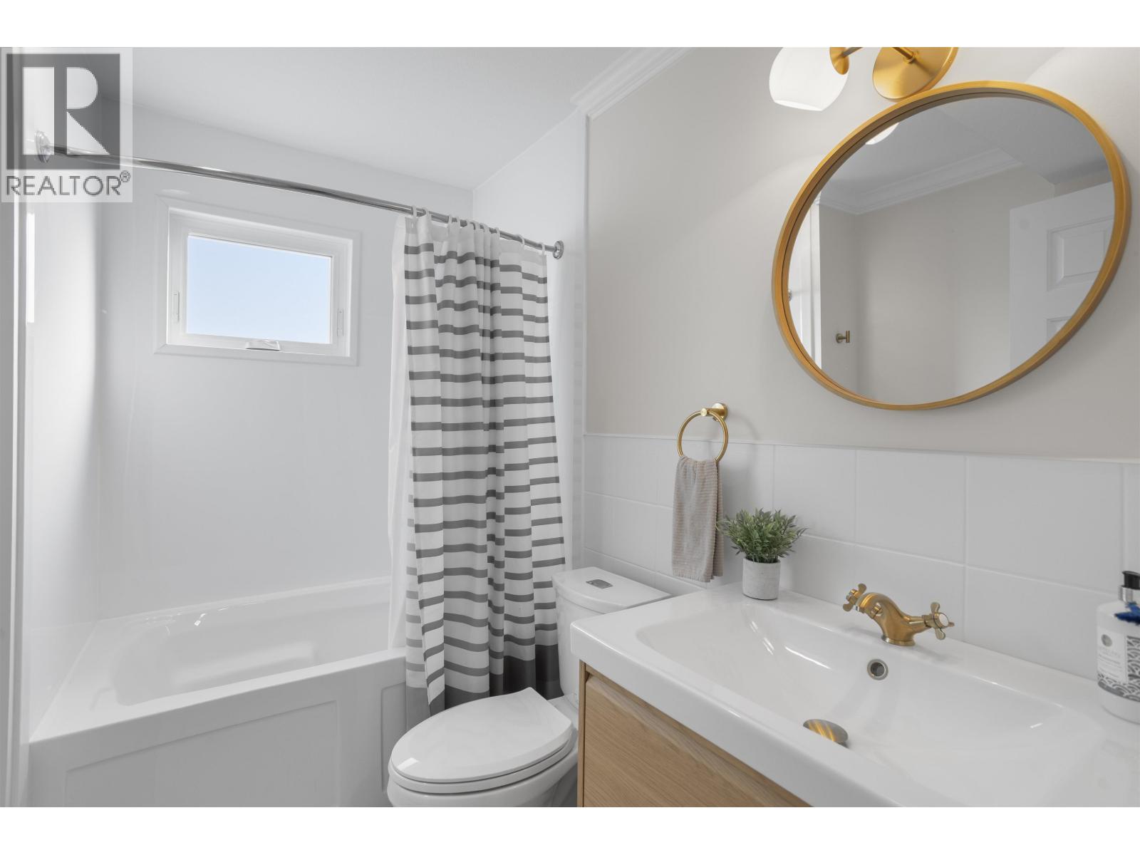 #10-3459 RIVER Road West, Ladner