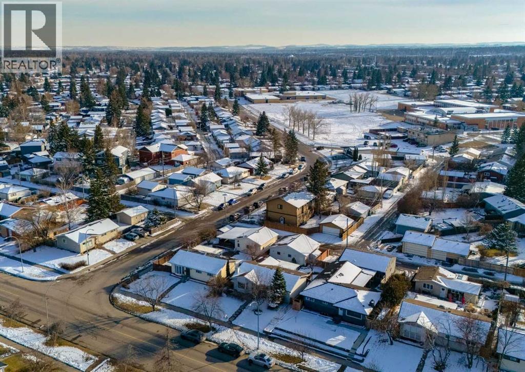 367 ACADIA DRIVE SE - 47