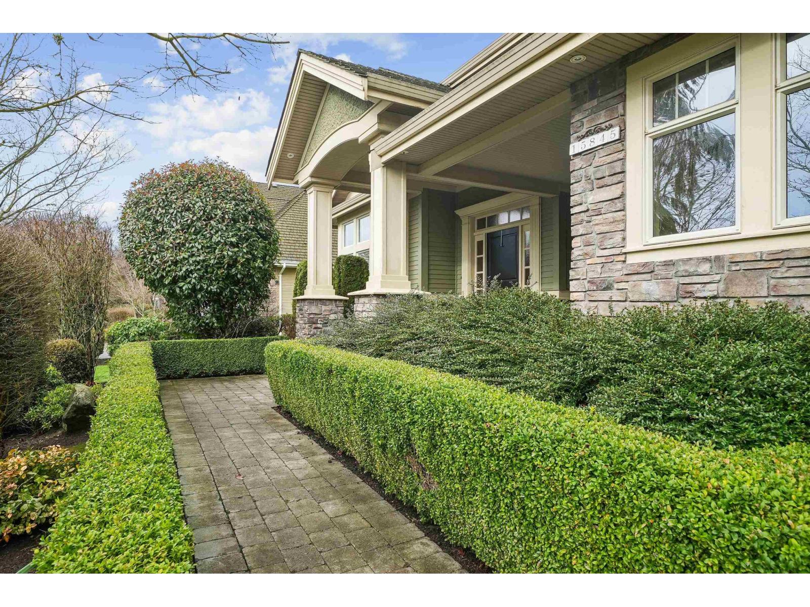 15845 39A Avenue - photo 2