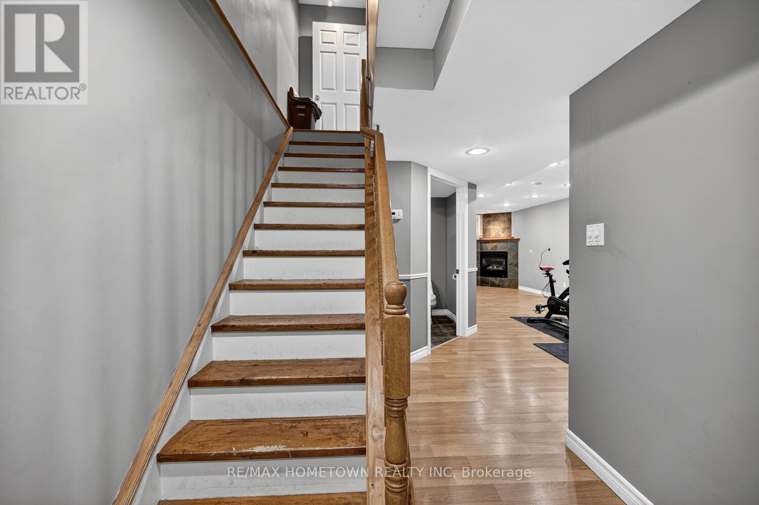 424 PEARL STREET W - 14