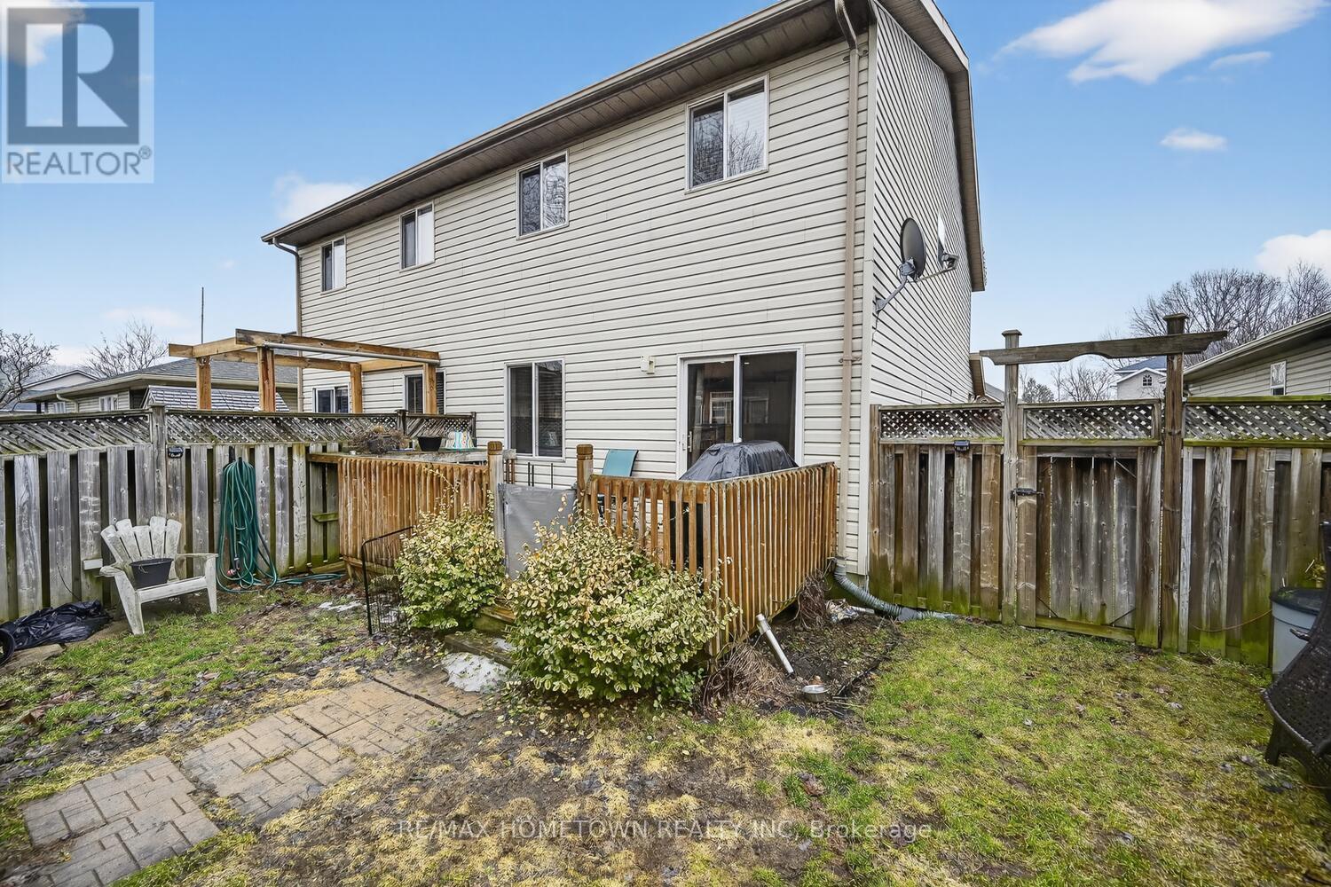 424 PEARL STREET W - 27
