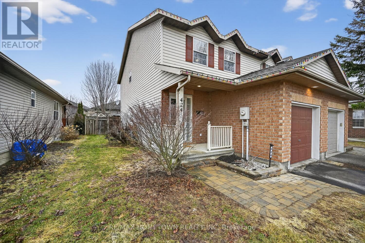424 PEARL STREET W - 3