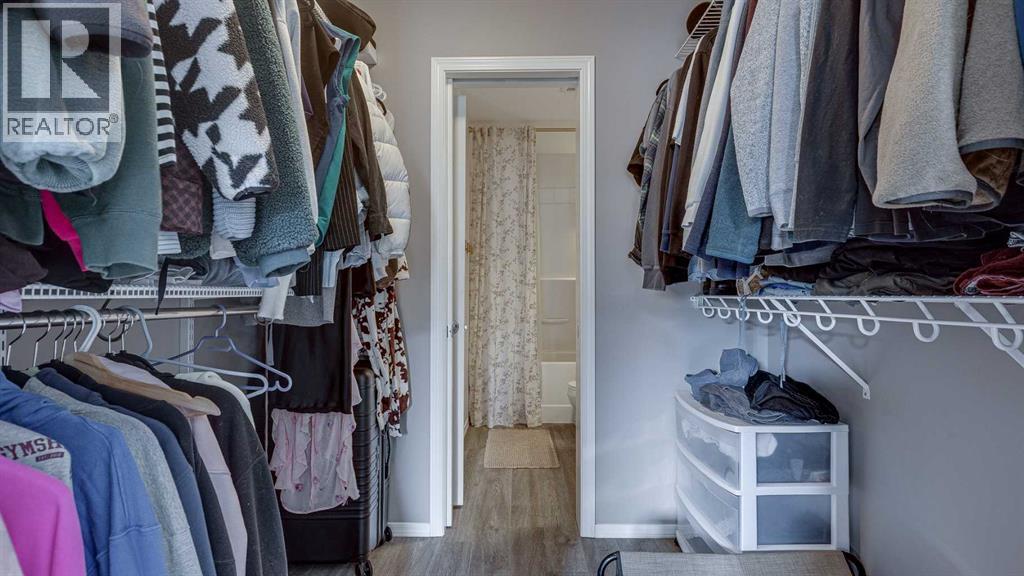 339 Viscount Drive, Red Deer