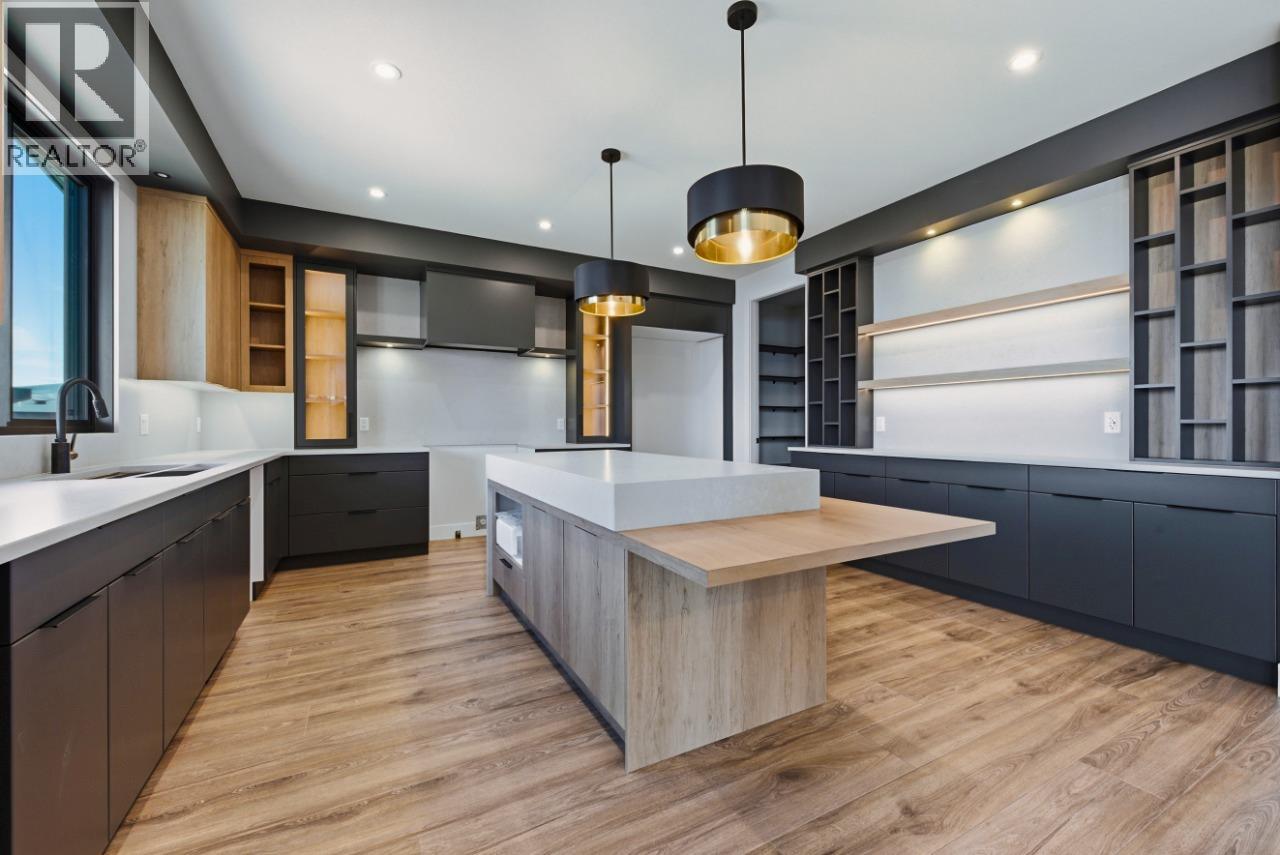  1120 Collinson Court, Kelowna