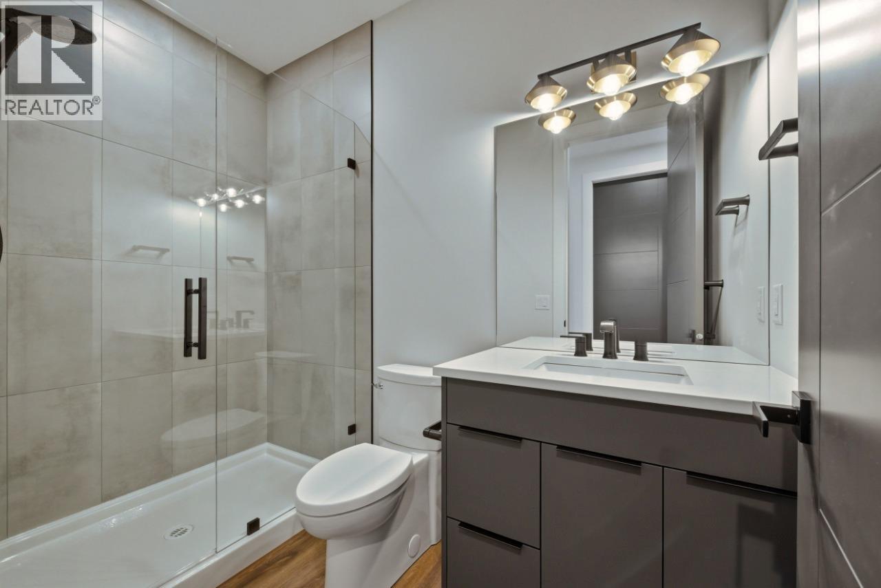  1120 Collinson Court, Kelowna