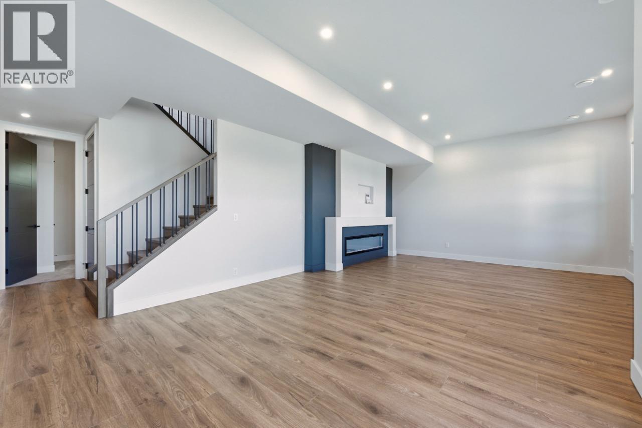  1120 Collinson Court, Kelowna