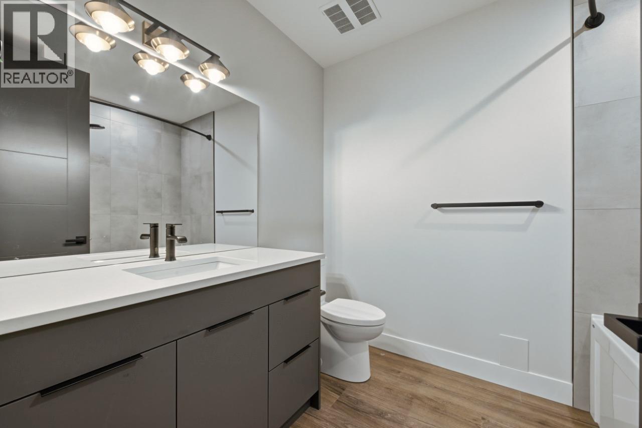  1120 Collinson Court, Kelowna