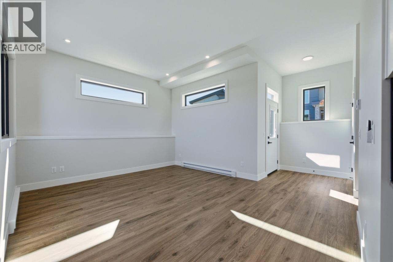  1120 Collinson Court, Kelowna