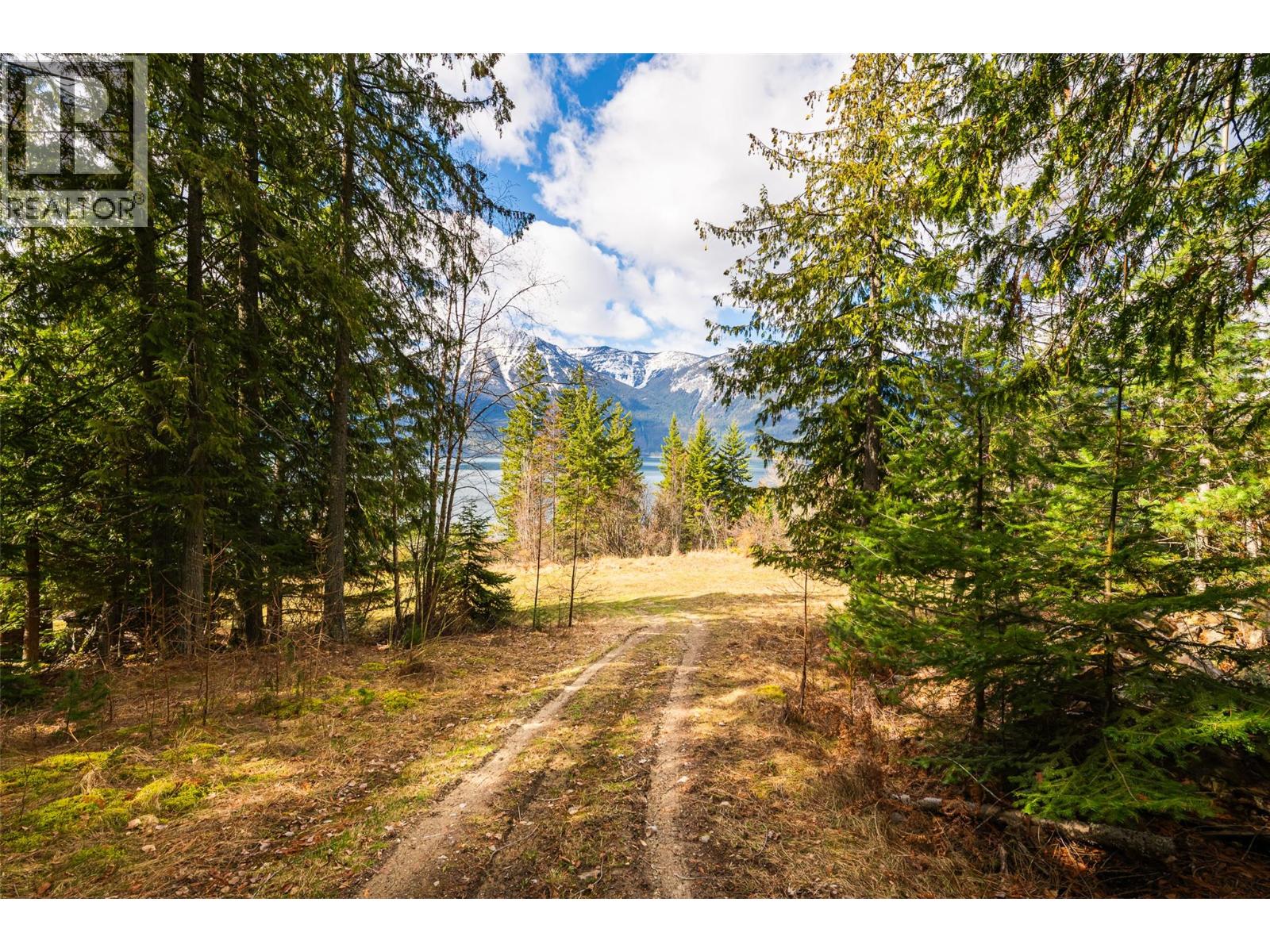 13625 & 13631 Mountain Shores Road, Boswell