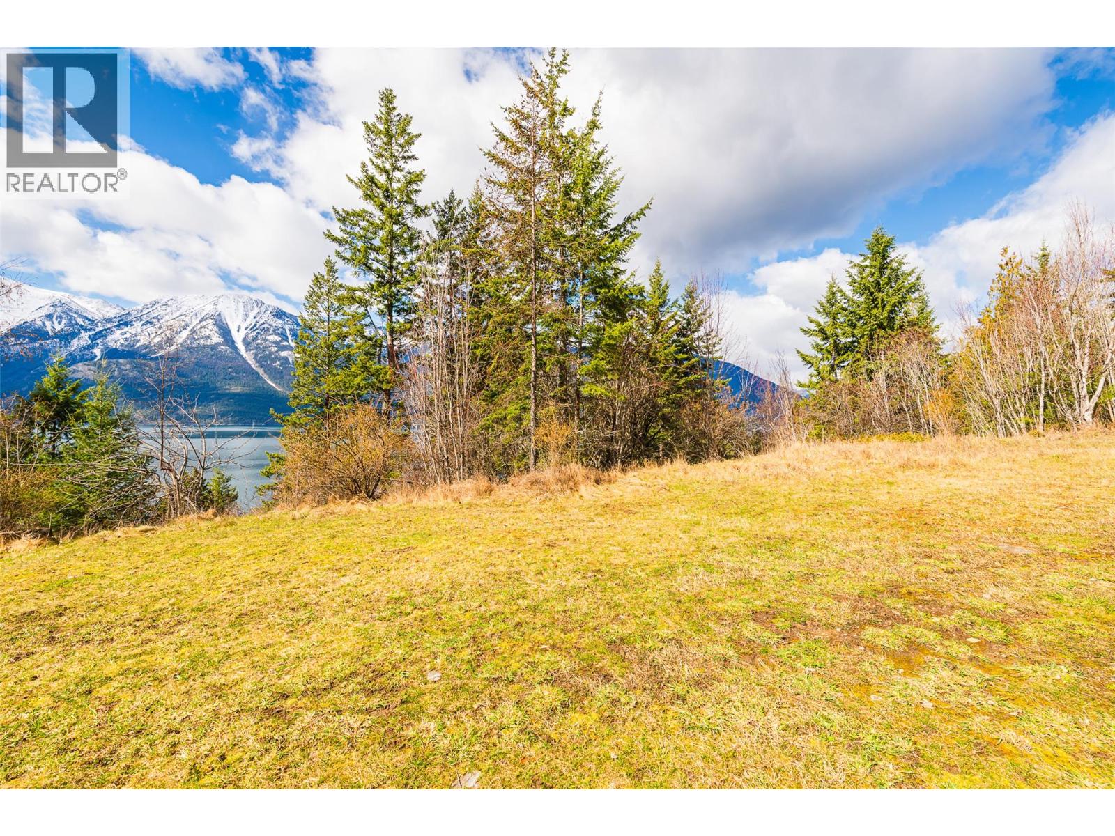 13625 & 13631 Mountain Shores Road, Boswell