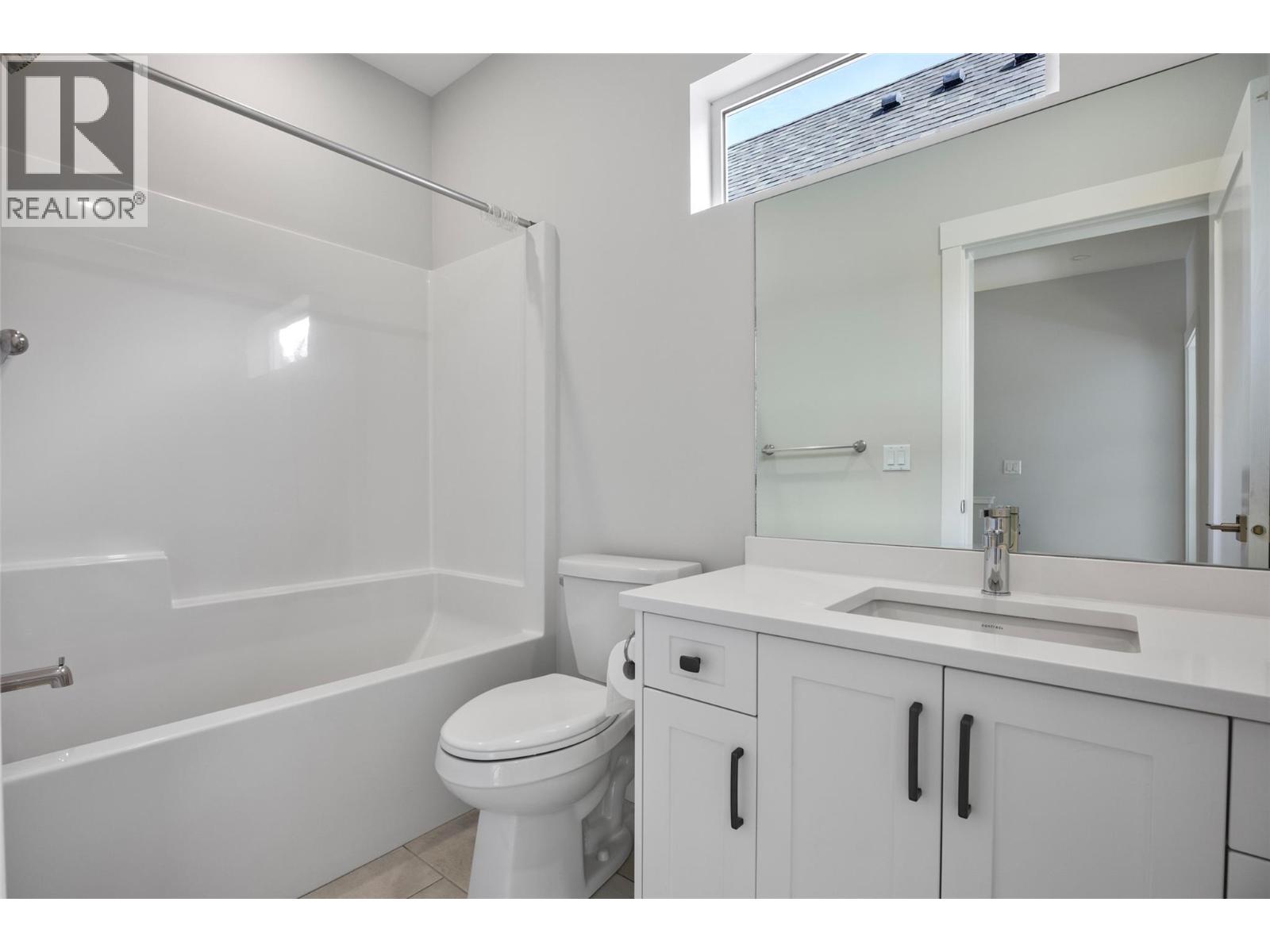 110 1901 QU'APPELLE Boulevard, Kamloops