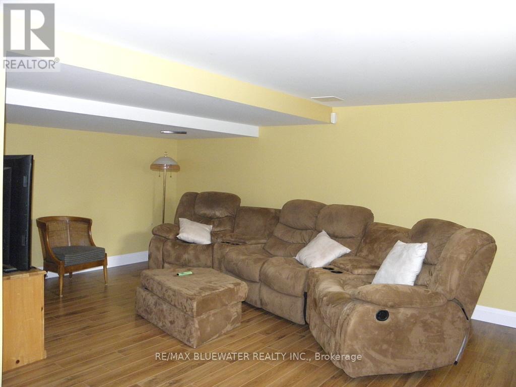 283/279 MAIN STREET Property Photo