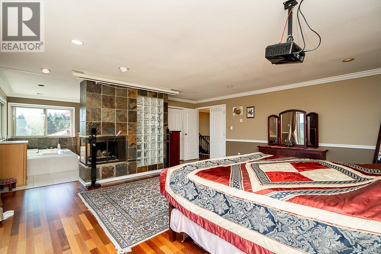 2562 VERBENA PLACE, Coquitlam