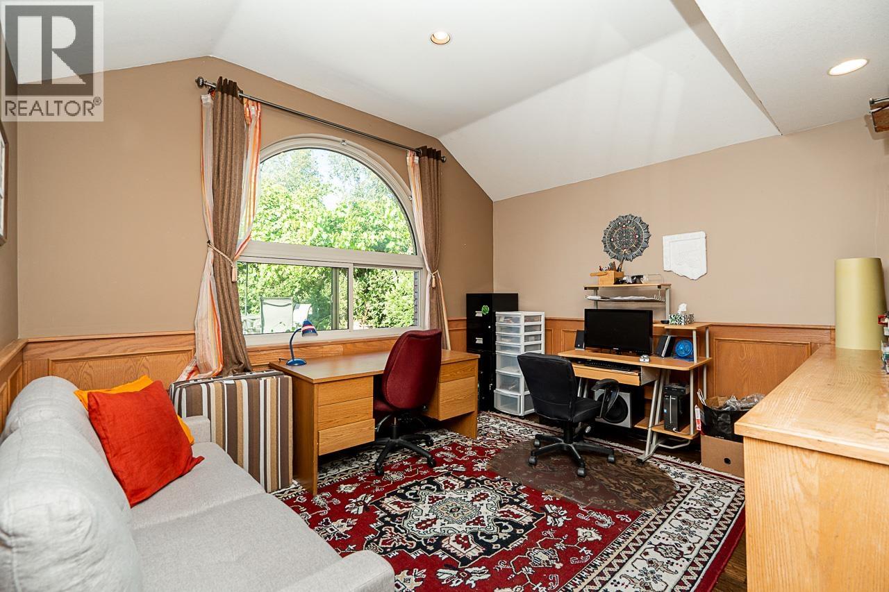 2562 VERBENA PLACE, Coquitlam