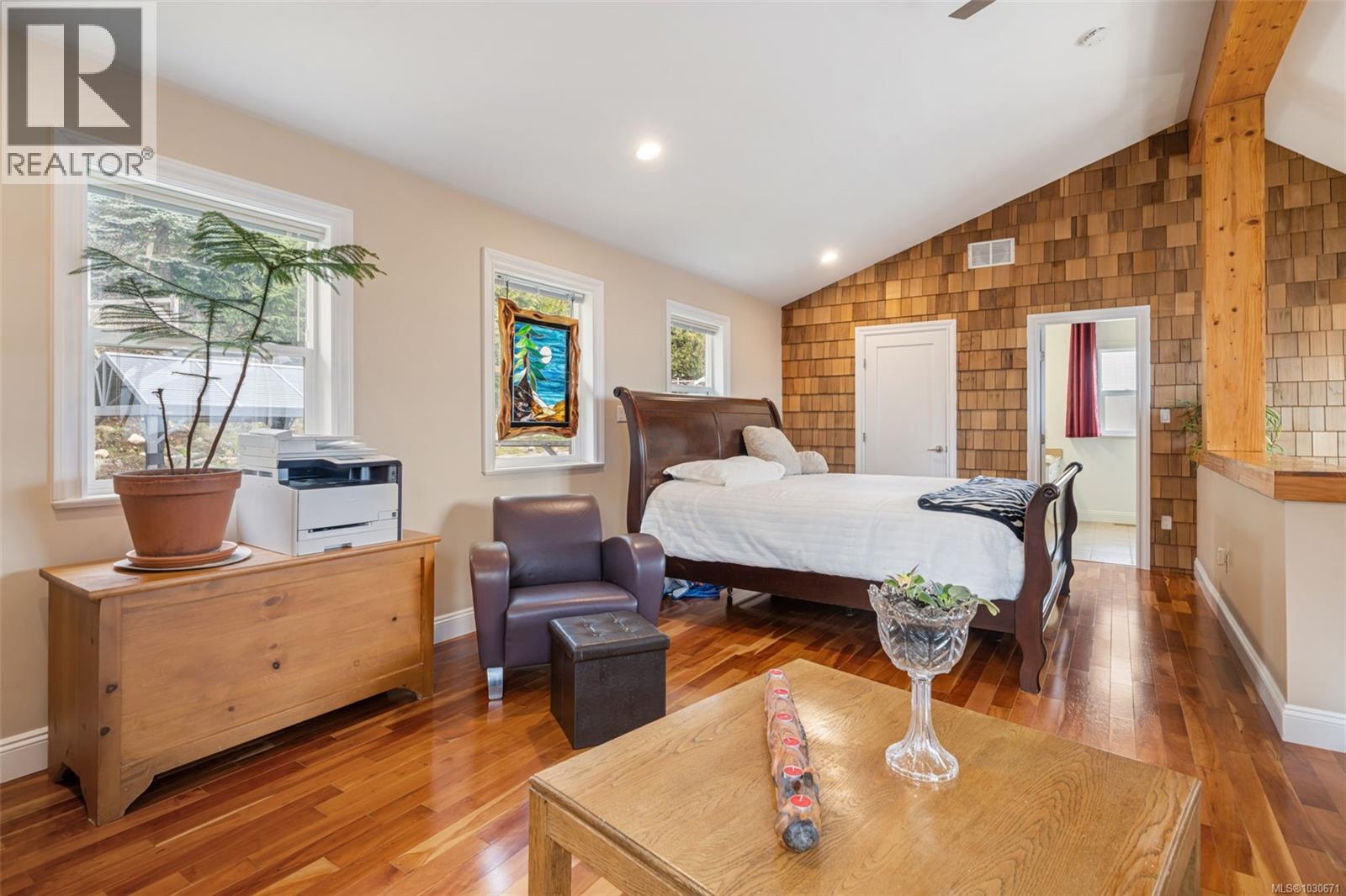 279 CASTLEY HTS - 15