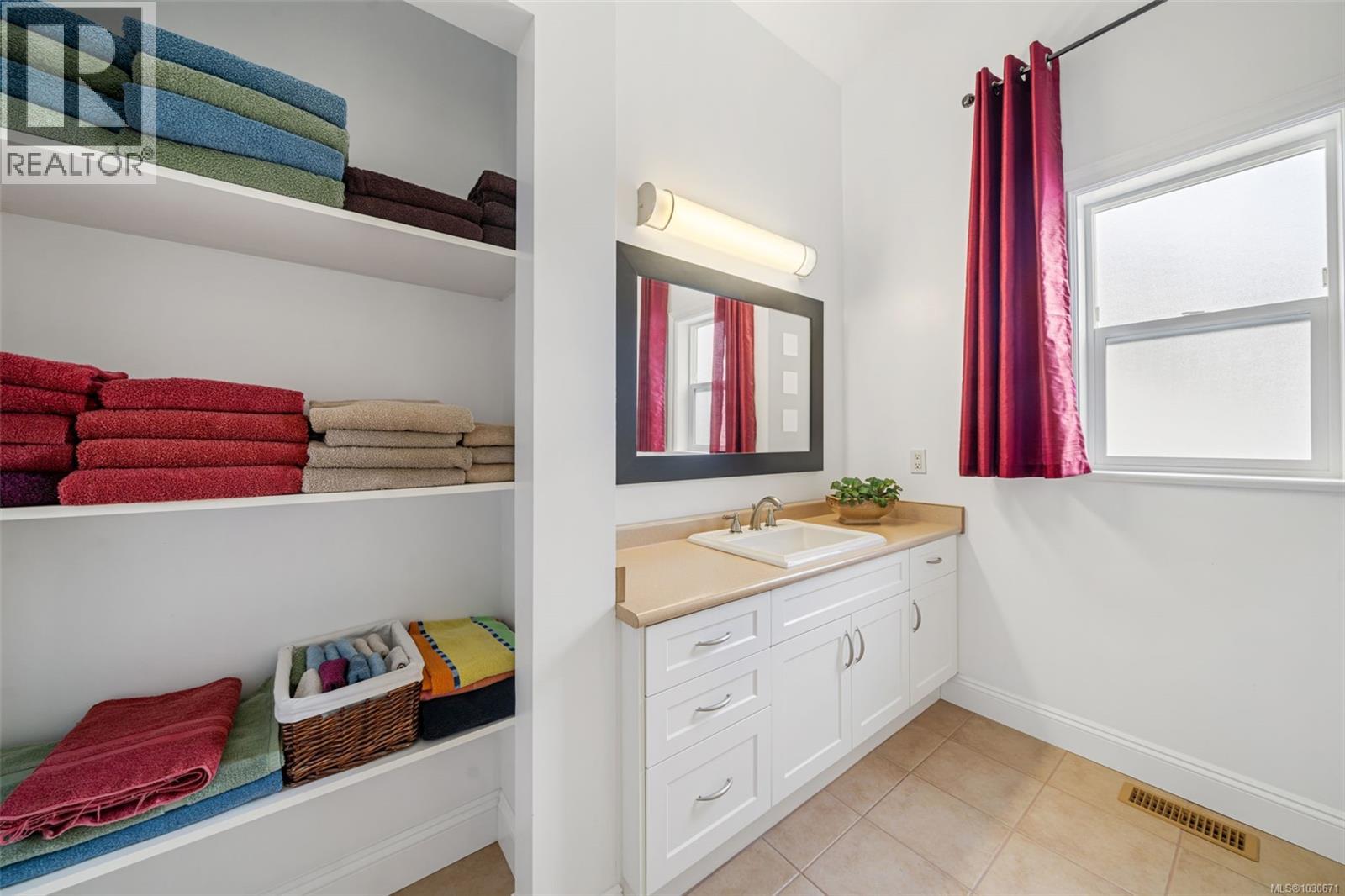 279 Castley Hts - 22