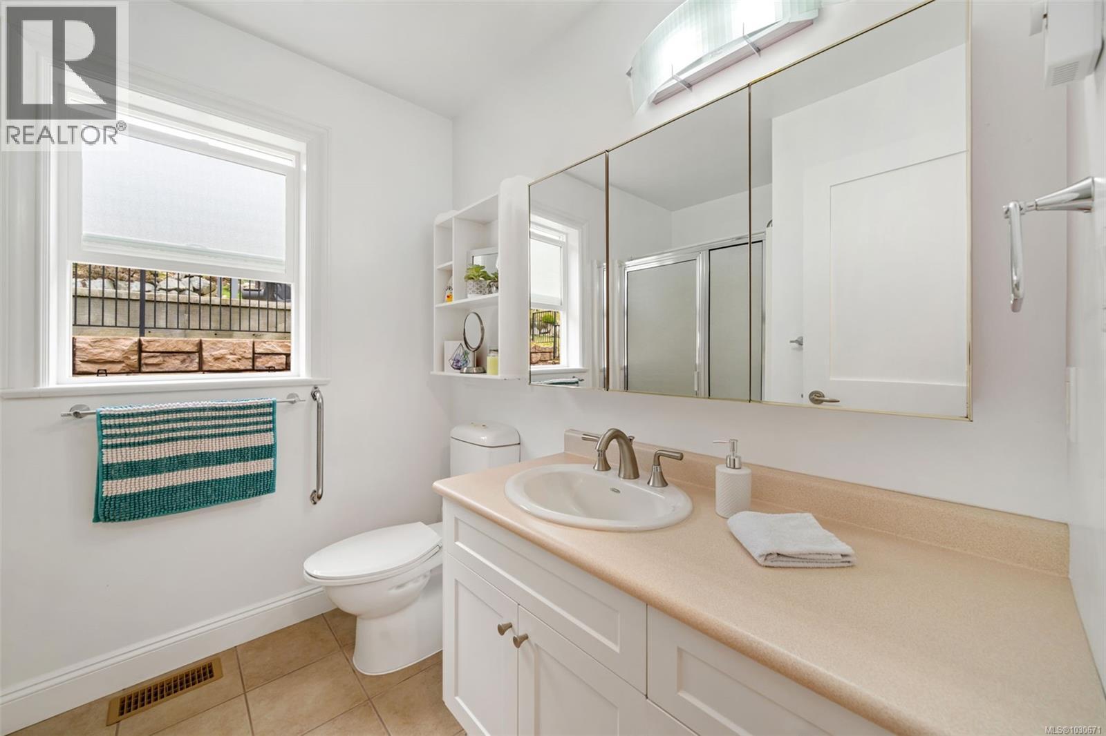 279 Castley Hts - 26