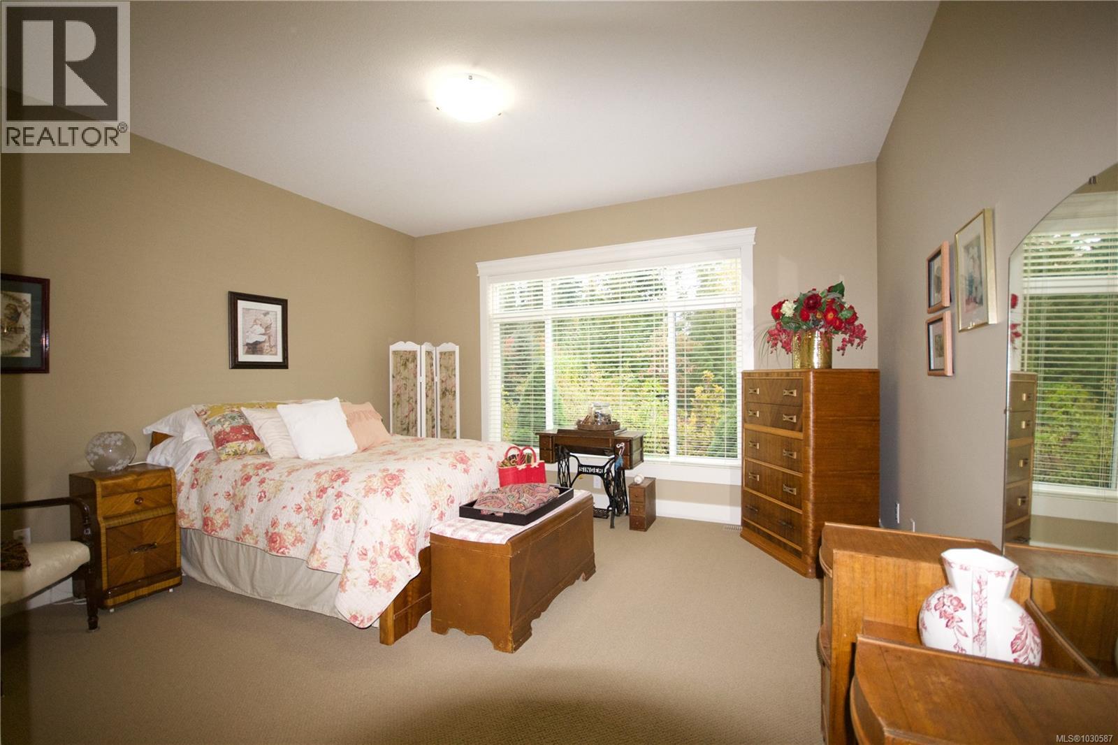 2040 SUN KING RD - 7