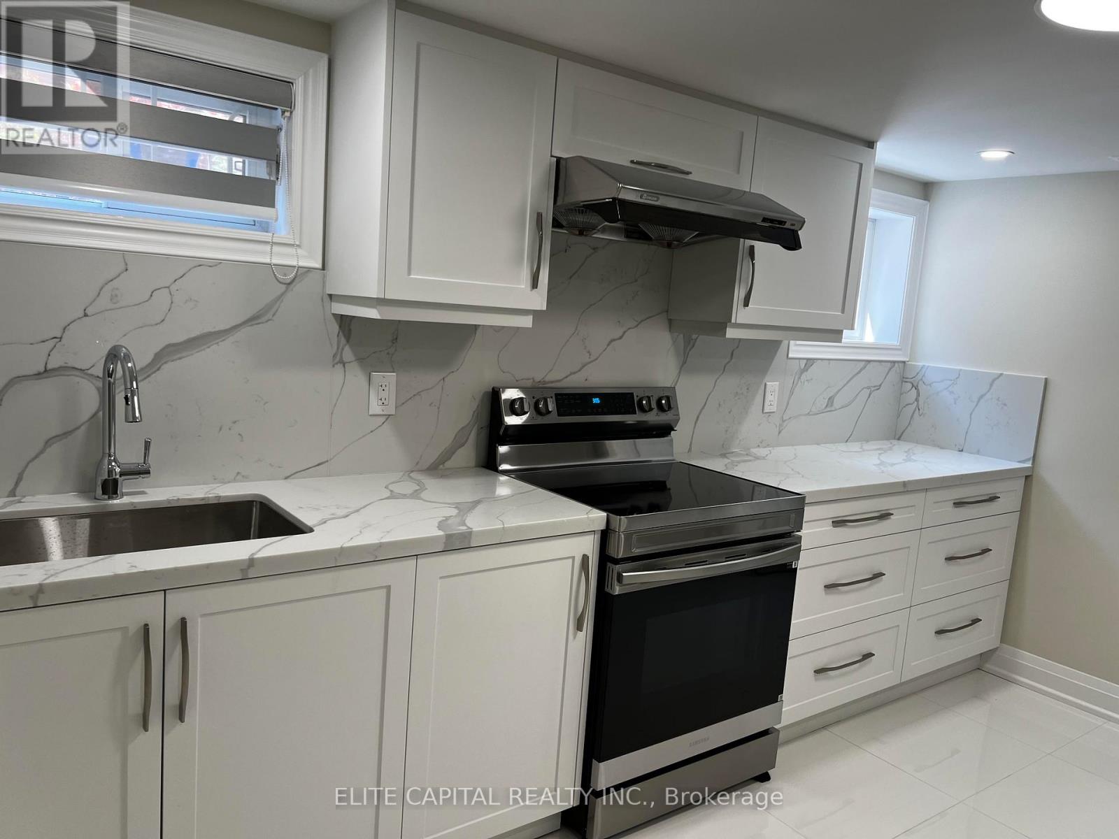 218 CHARTLAND BOULEVARD S - 8
