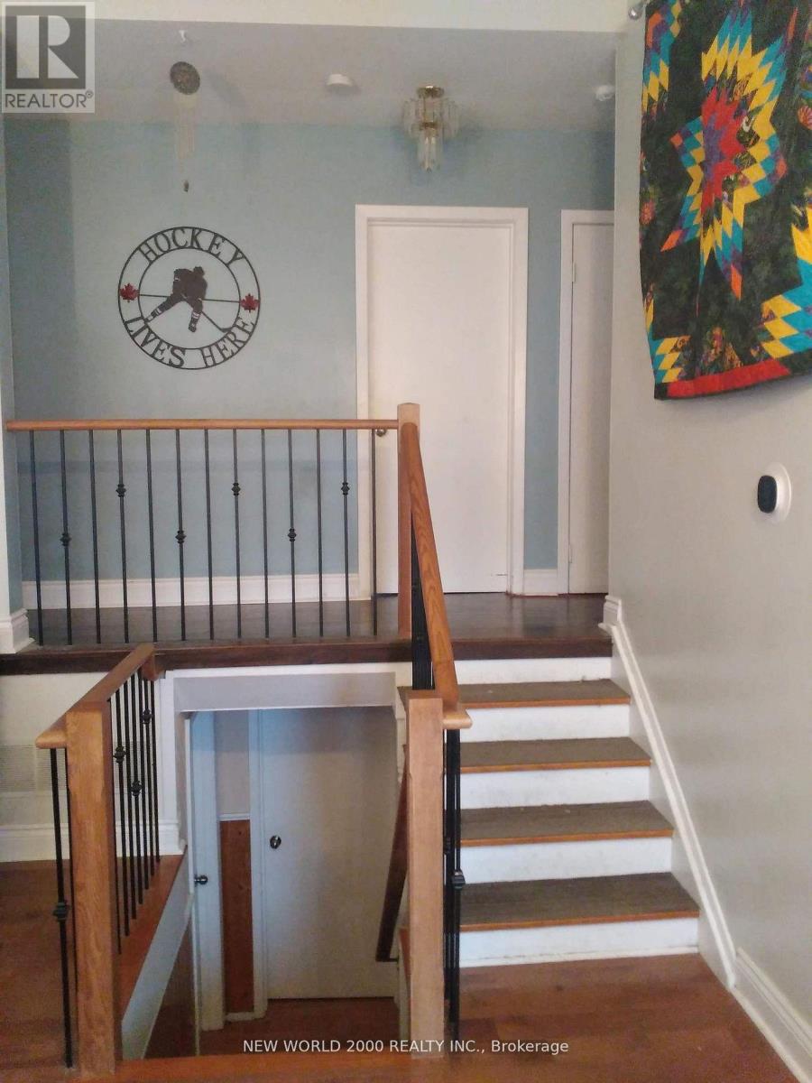 920 GREENWOOD CRESCENT - 11