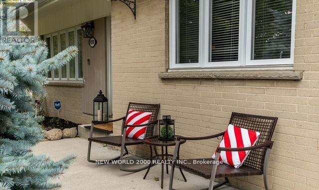 920 GREENWOOD CRESCENT - 2