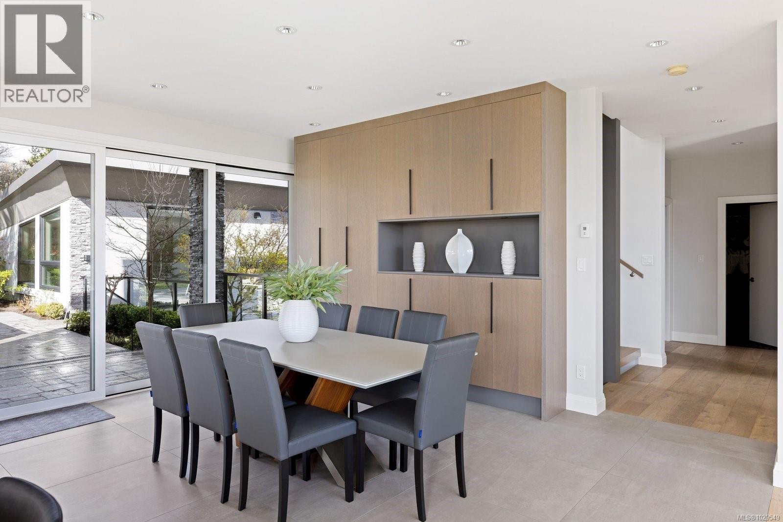 2324 MIDDOWNE RD - 23