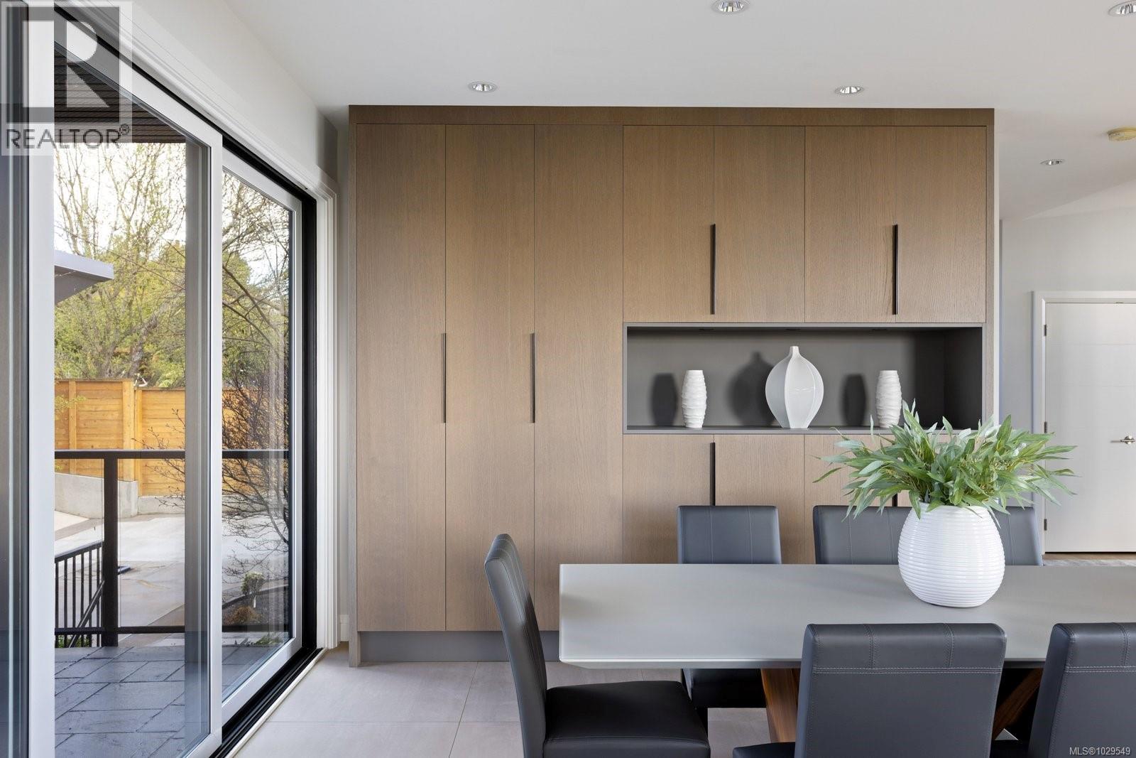 2324 MIDDOWNE RD - 24