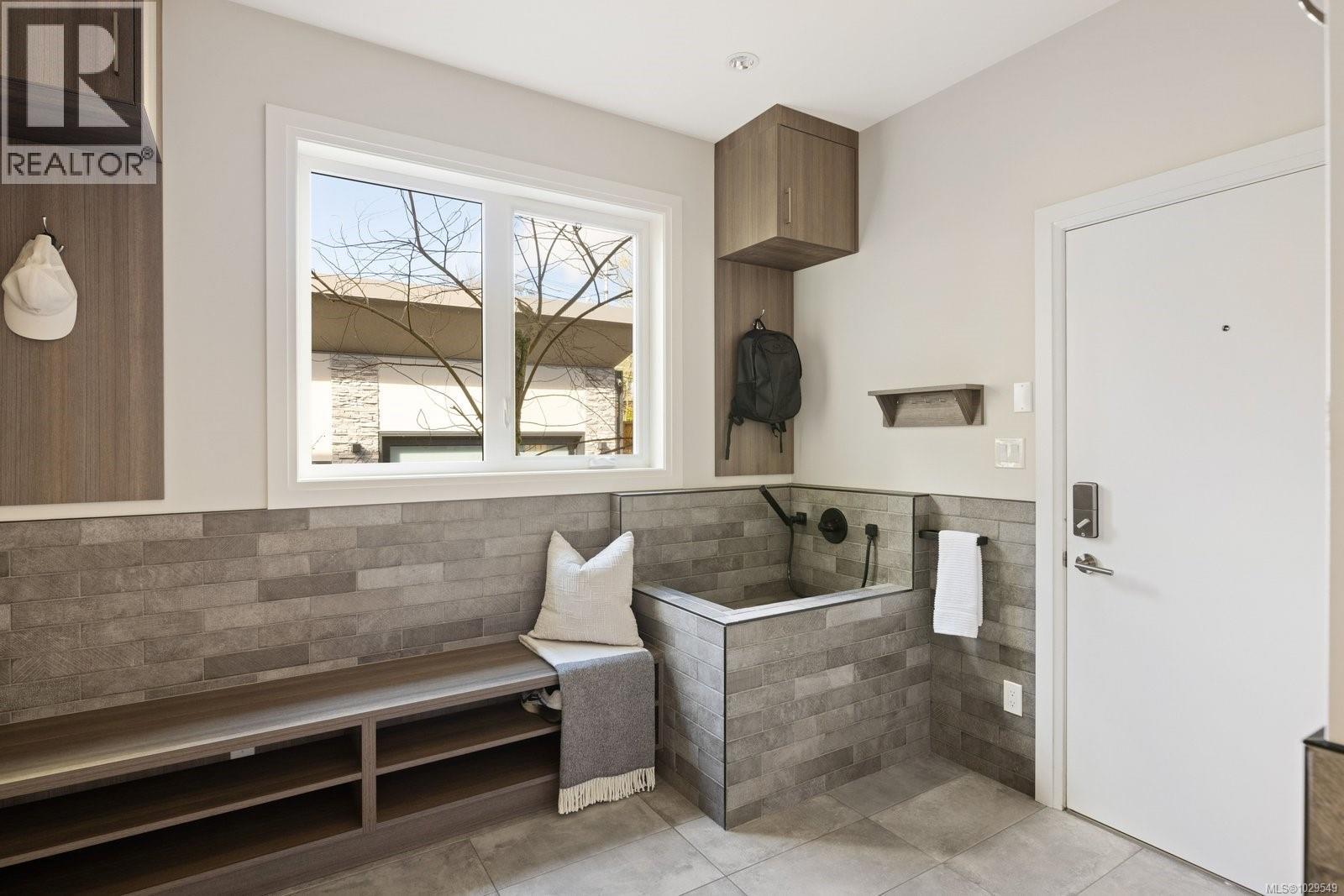 2324 MIDDOWNE RD - 25