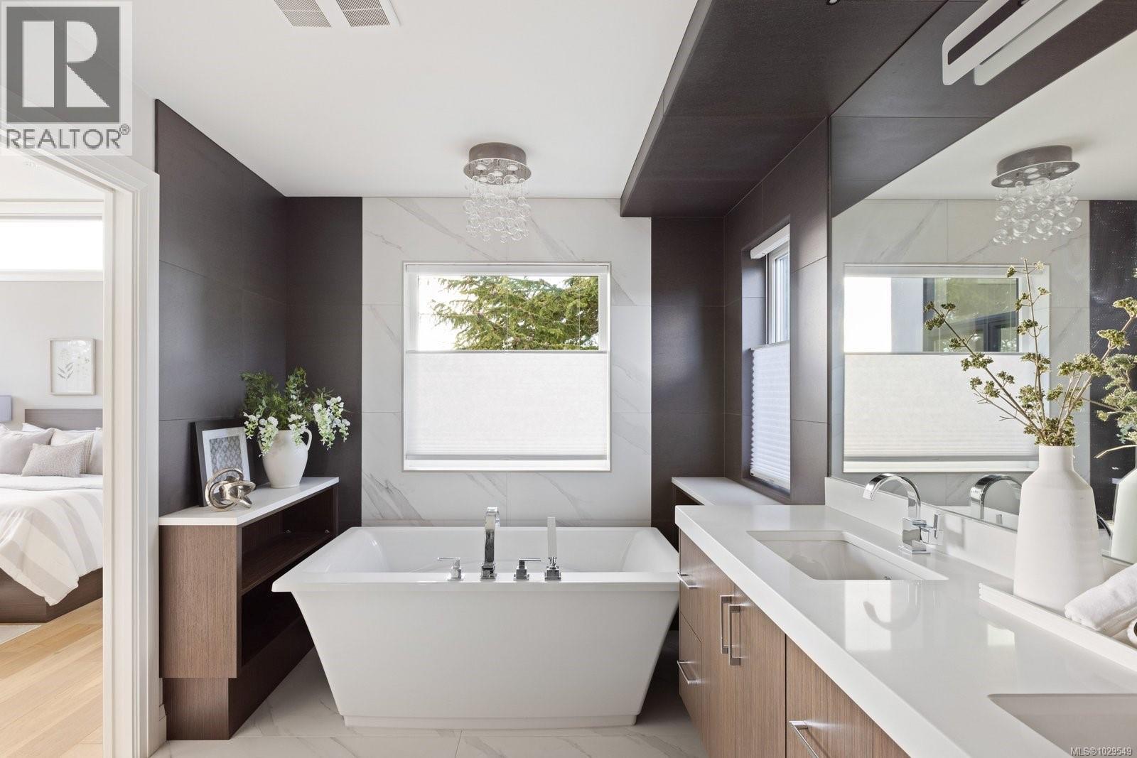 2324 MIDDOWNE RD - 36