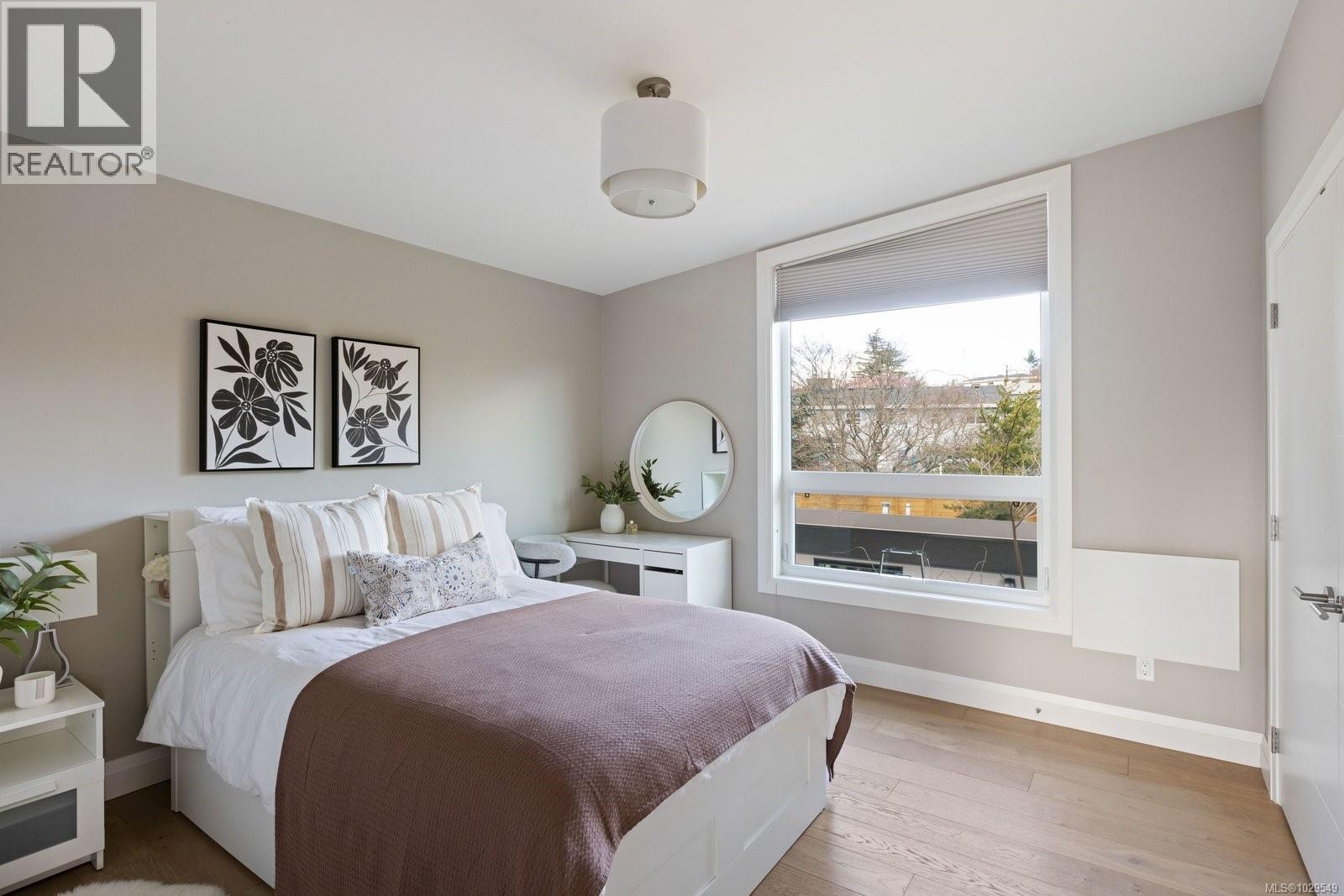 2324 MIDDOWNE RD - 40