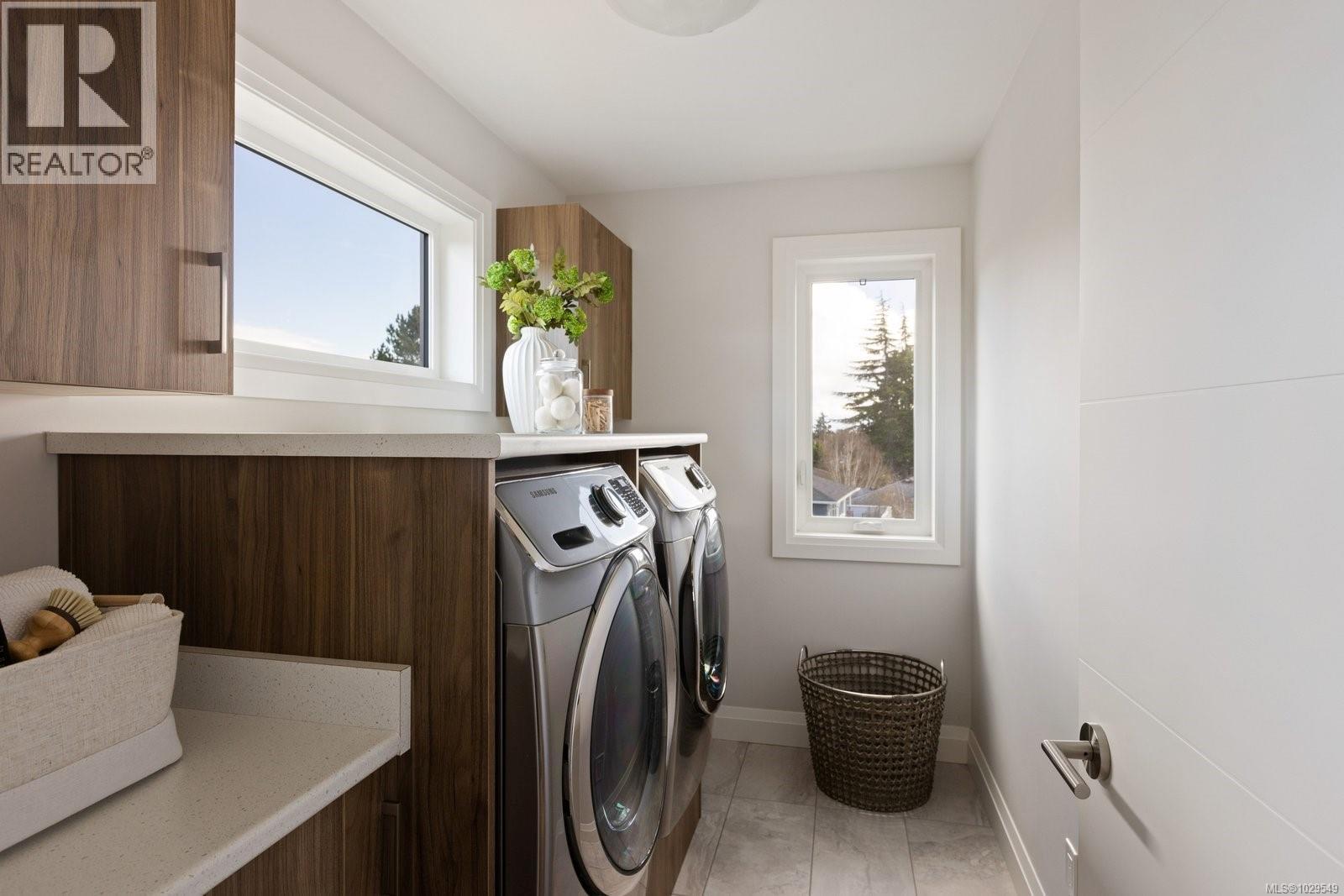 2324 MIDDOWNE RD - 42