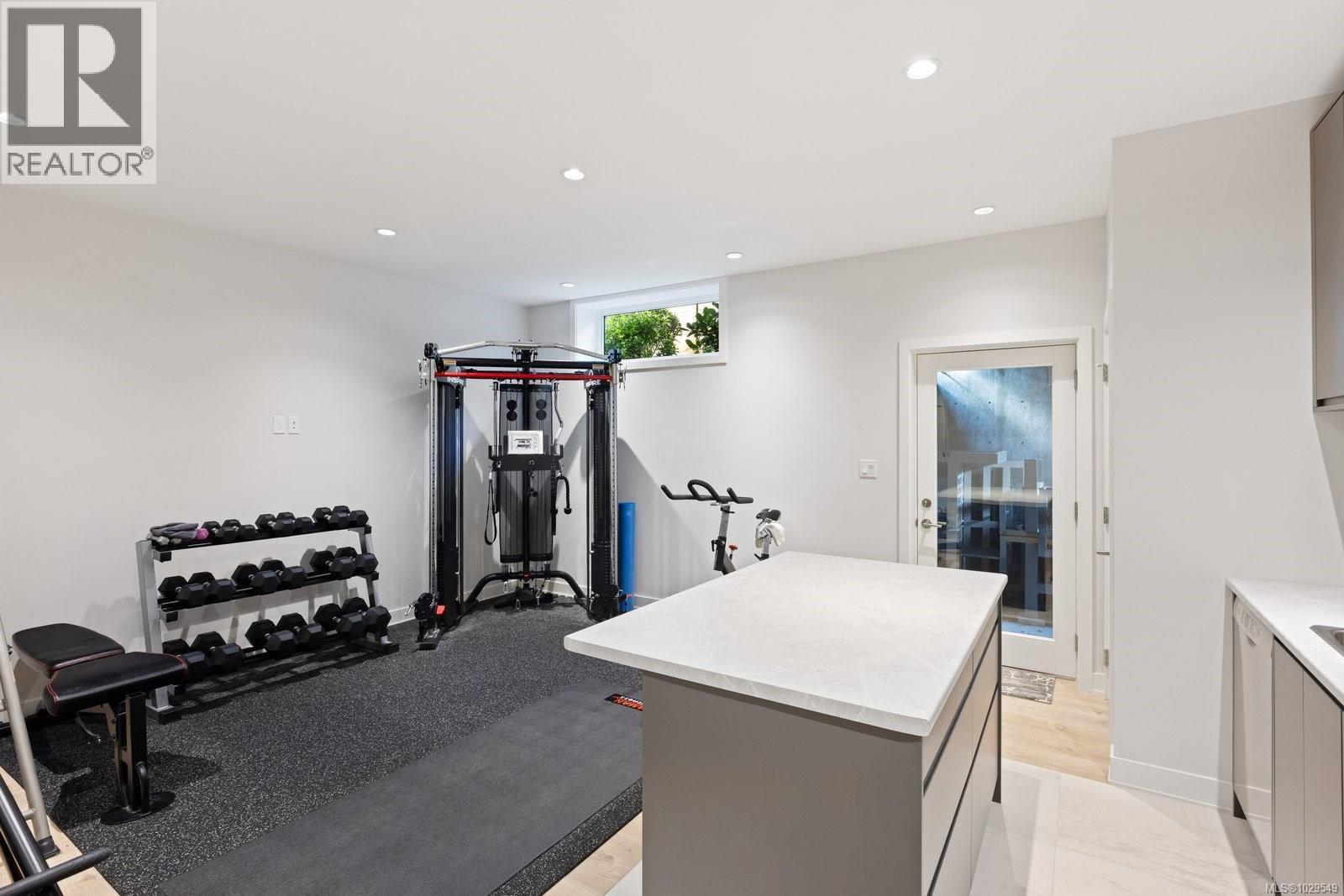 2324 MIDDOWNE RD - 46