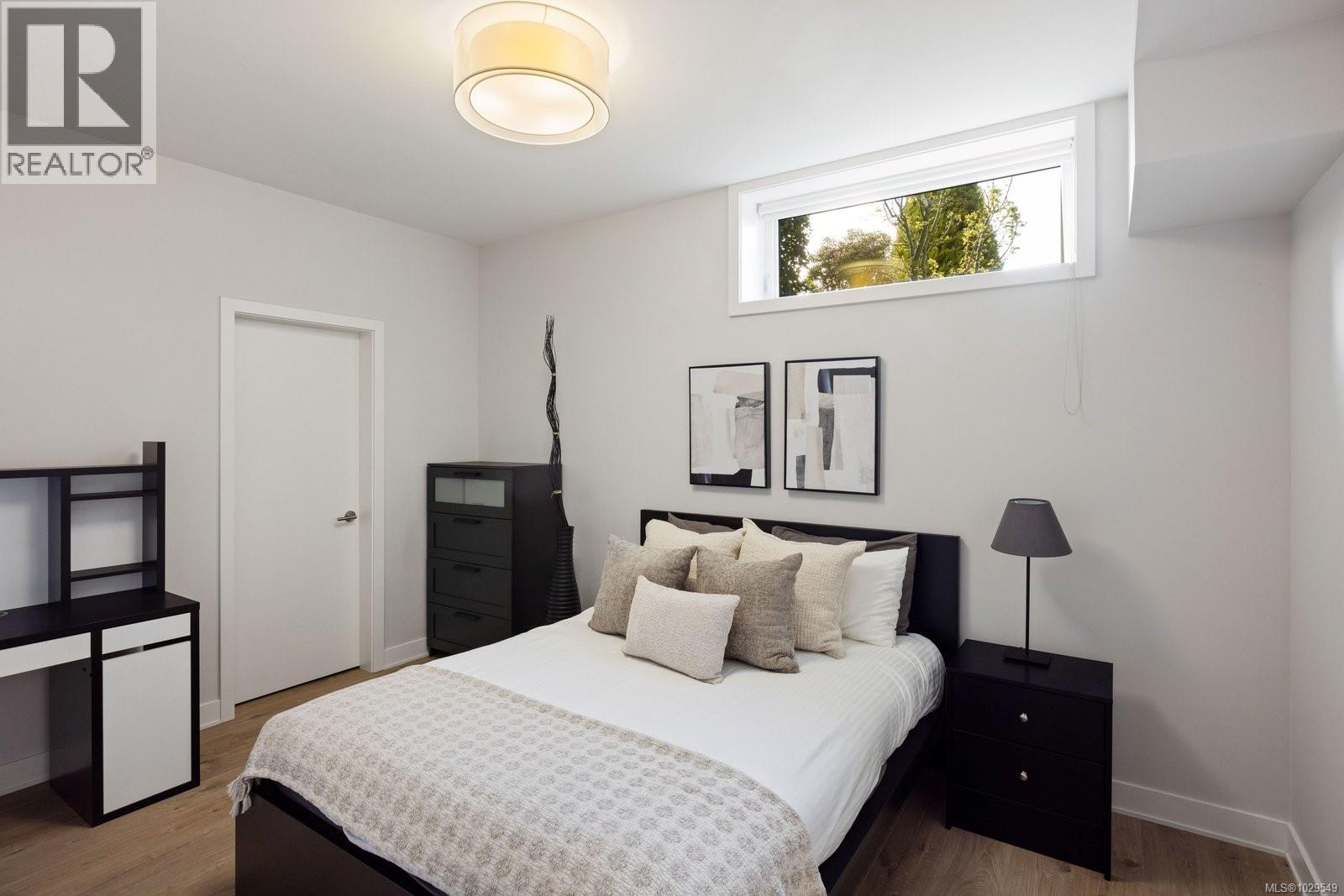 2324 MIDDOWNE RD - 47