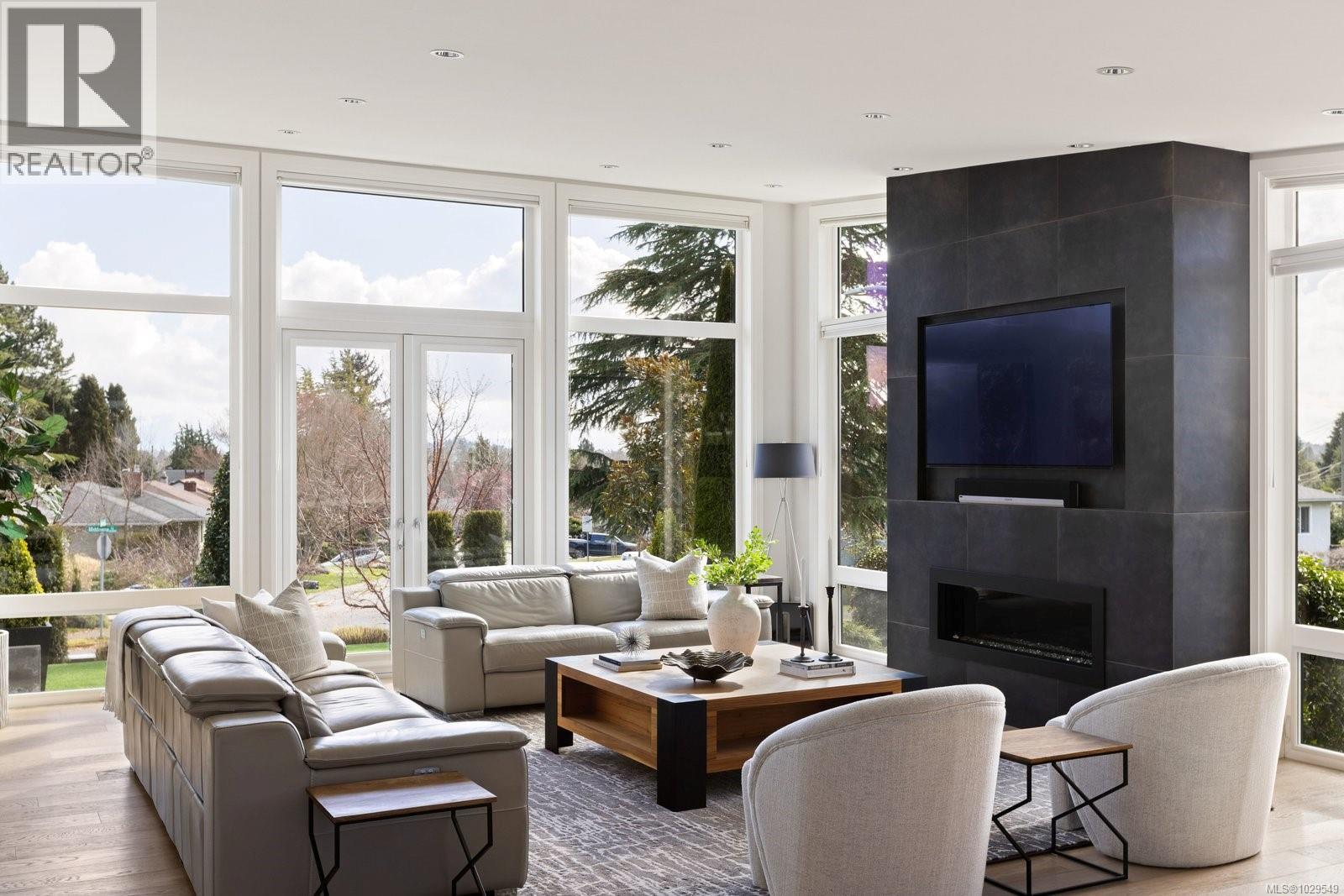 2324 MIDDOWNE RD - 7