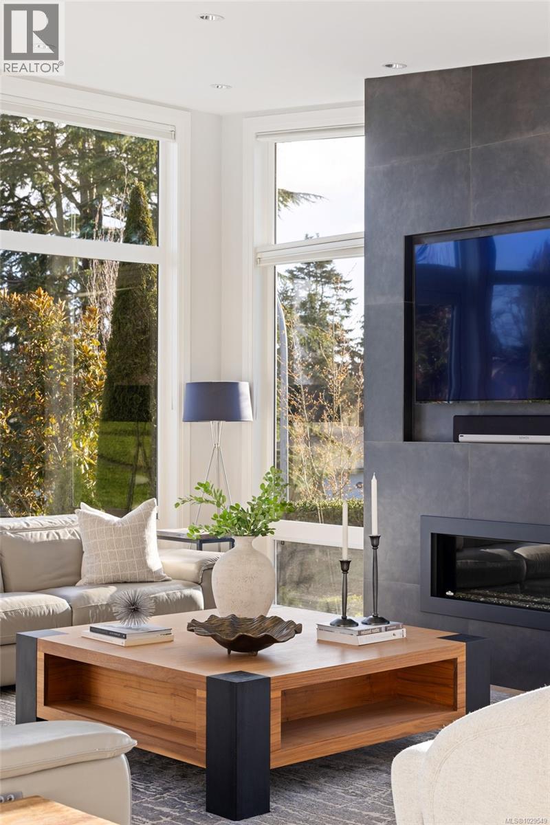 2324 MIDDOWNE RD - 8