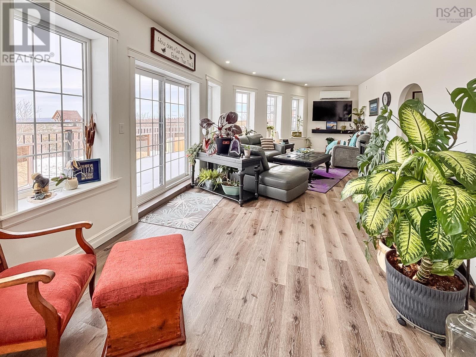 Property 10 of 49 of 1718 Upper Branch Road