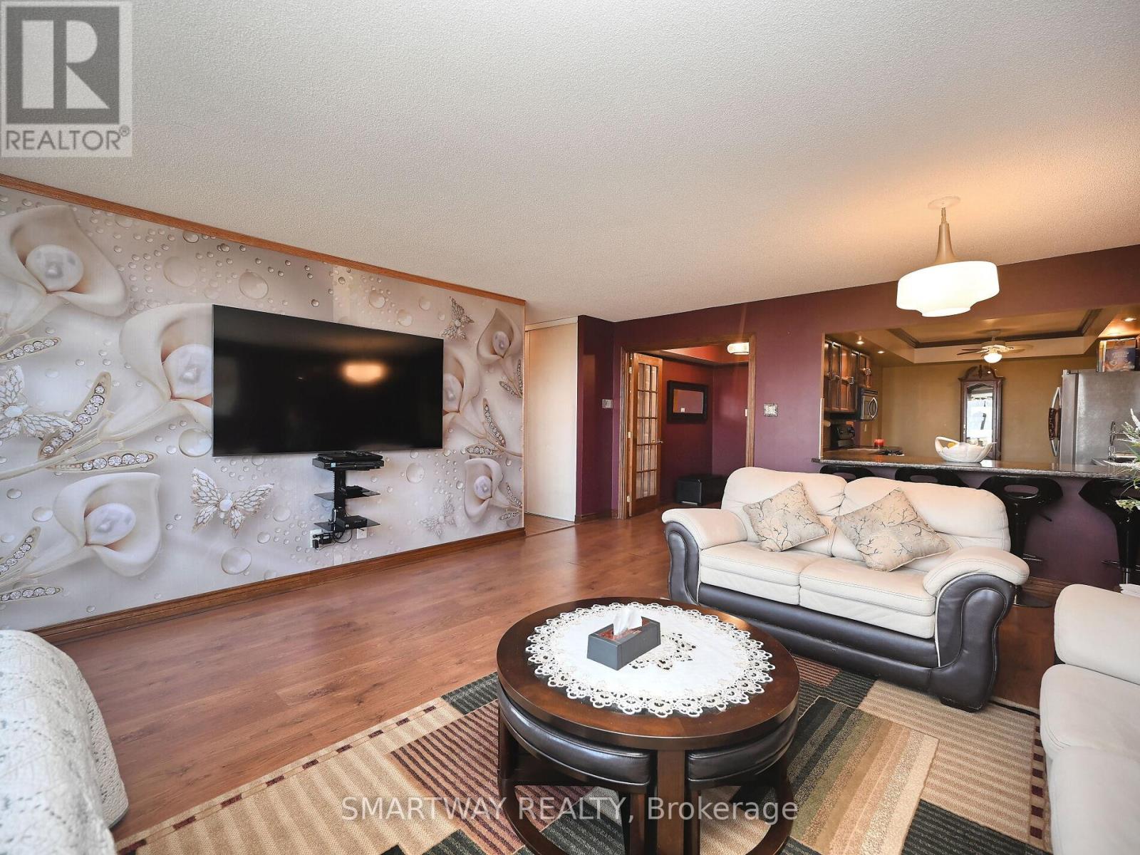 #512 320 MILL STREET S - 7
