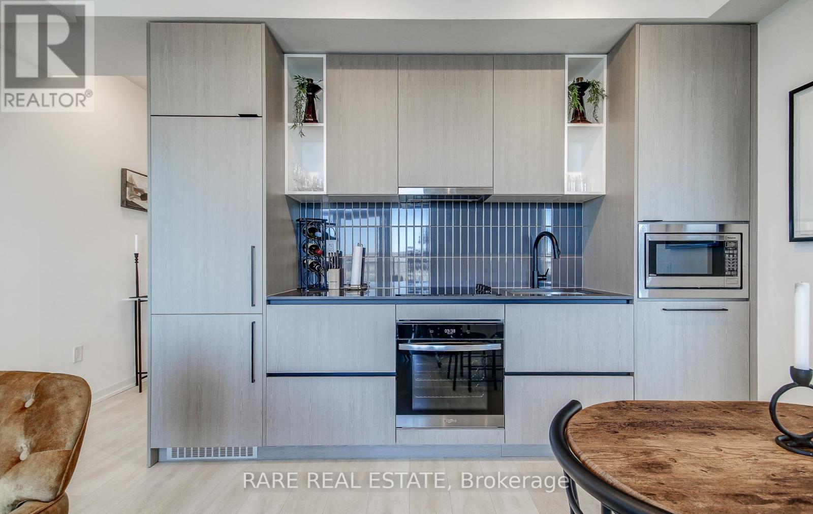 #1305 1285 DUPONT STREET - 7