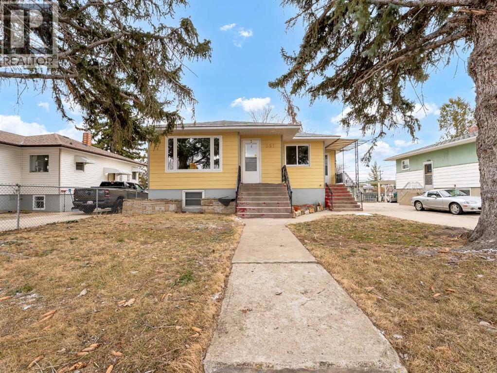 361 10 Street SW
