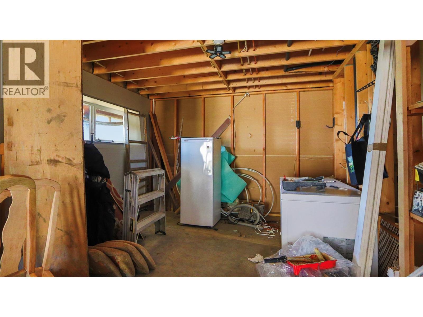 1670 HULME CREEK Road - 52