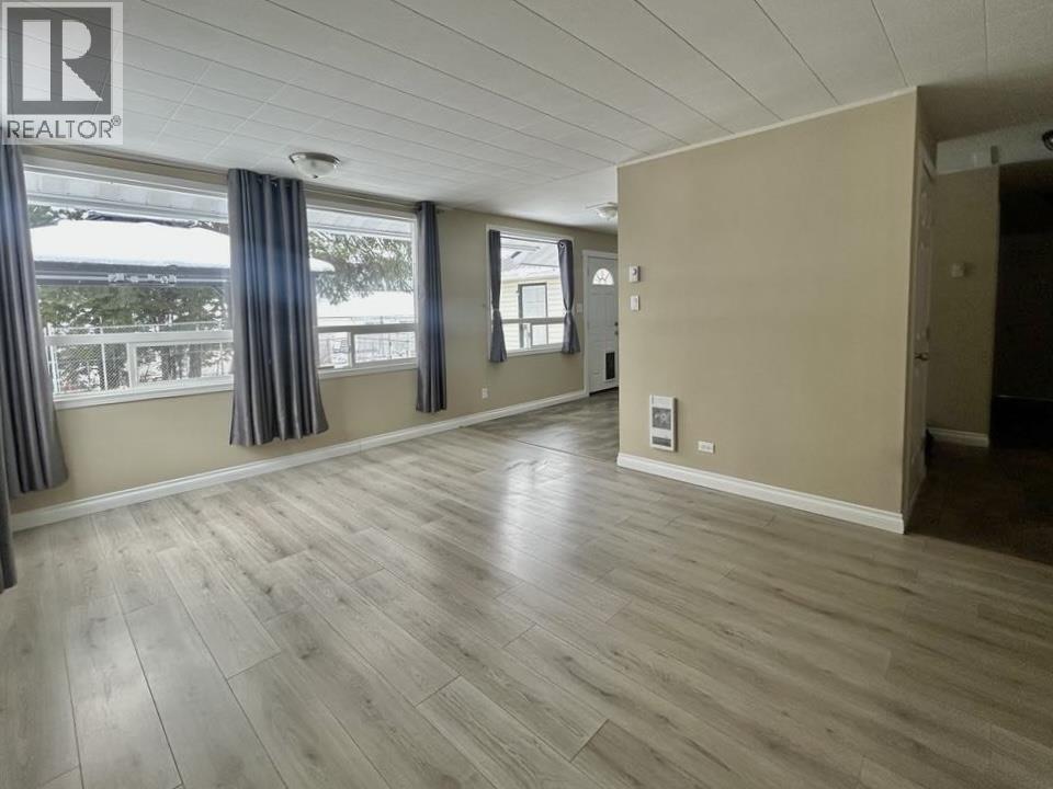 113 SAGUENAY STREET - 4