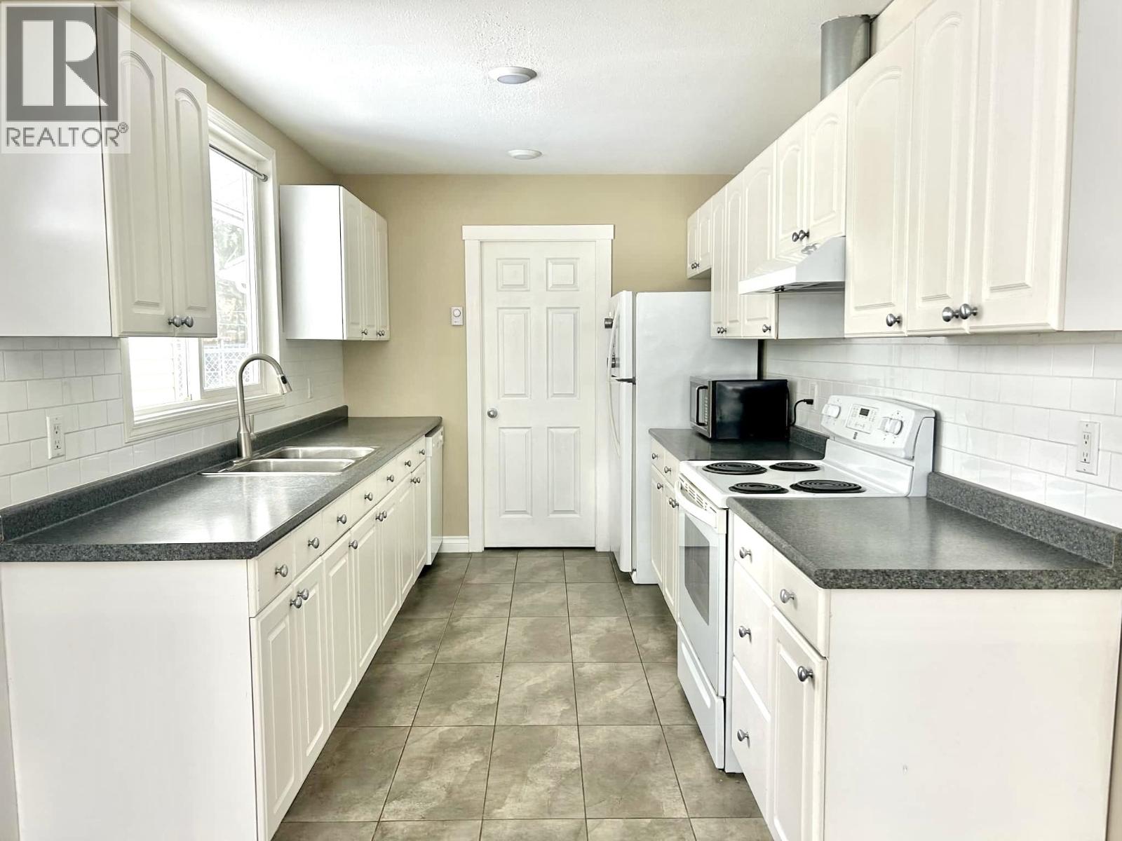 113 SAGUENAY STREET - 6