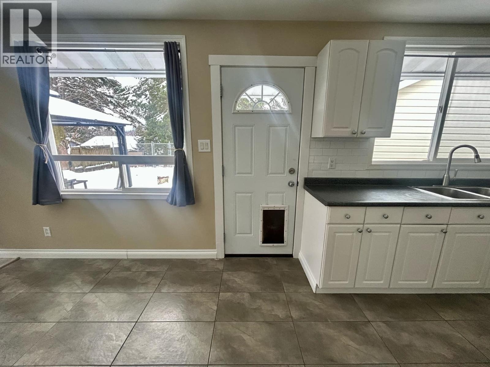 113 SAGUENAY STREET - 7