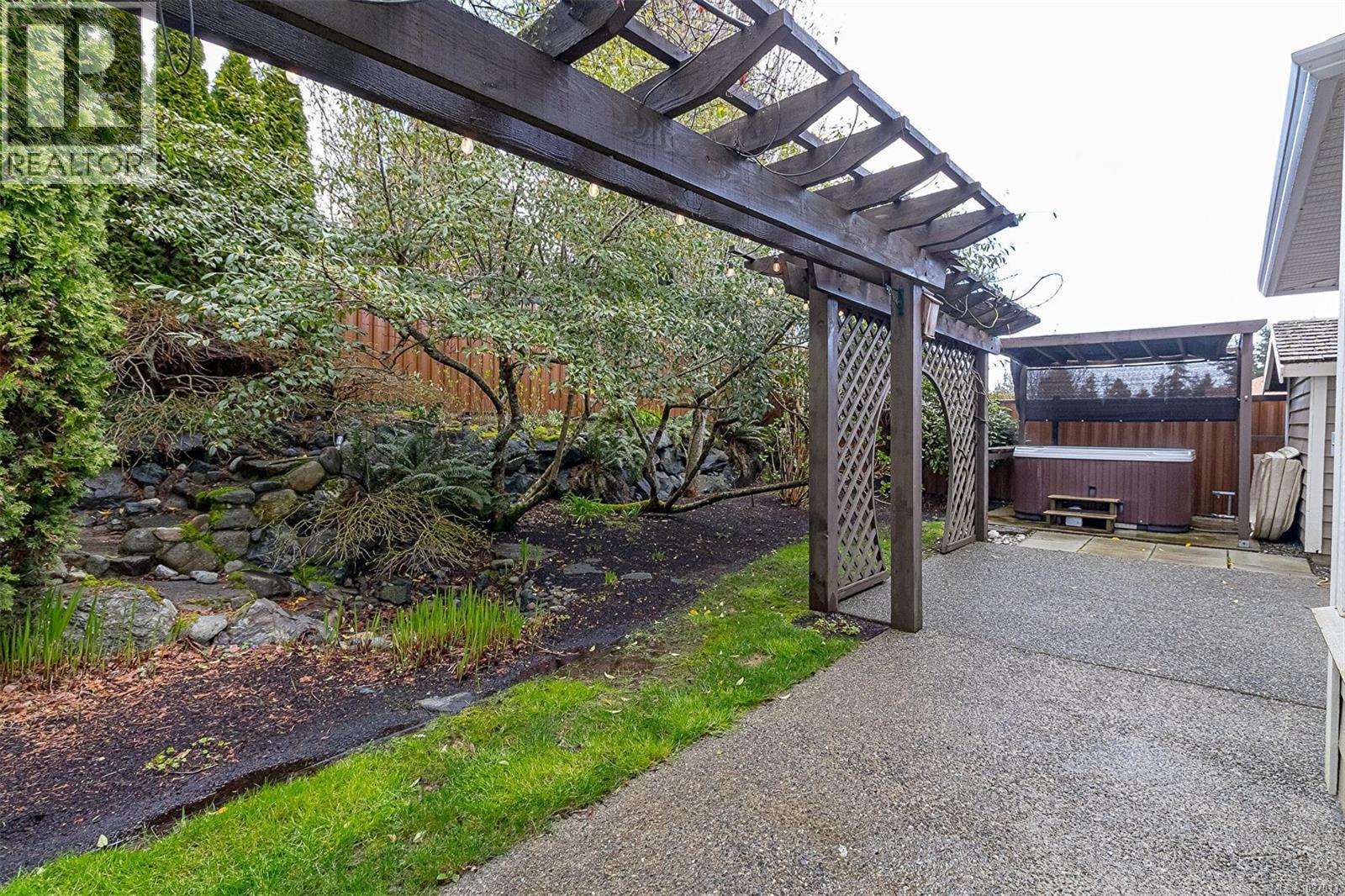 2433 DRIFTWOOD DR - 33