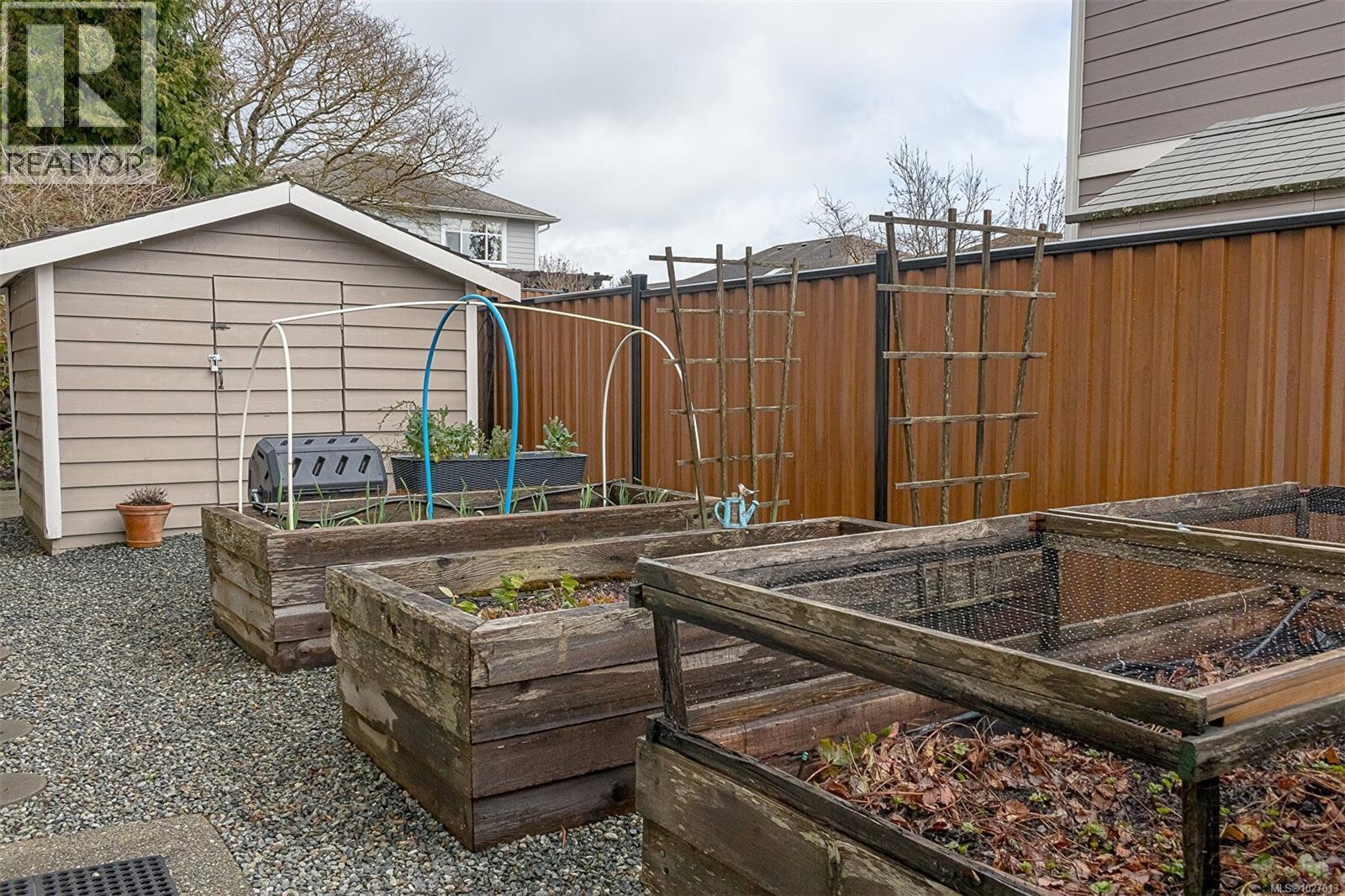 2433 DRIFTWOOD DR - 32