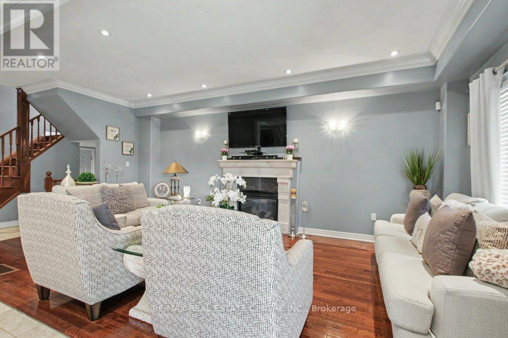 284 NORMANHURST AVENUE - 18