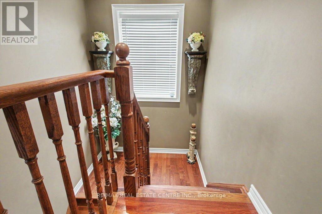 284 NORMANHURST AVENUE - 22